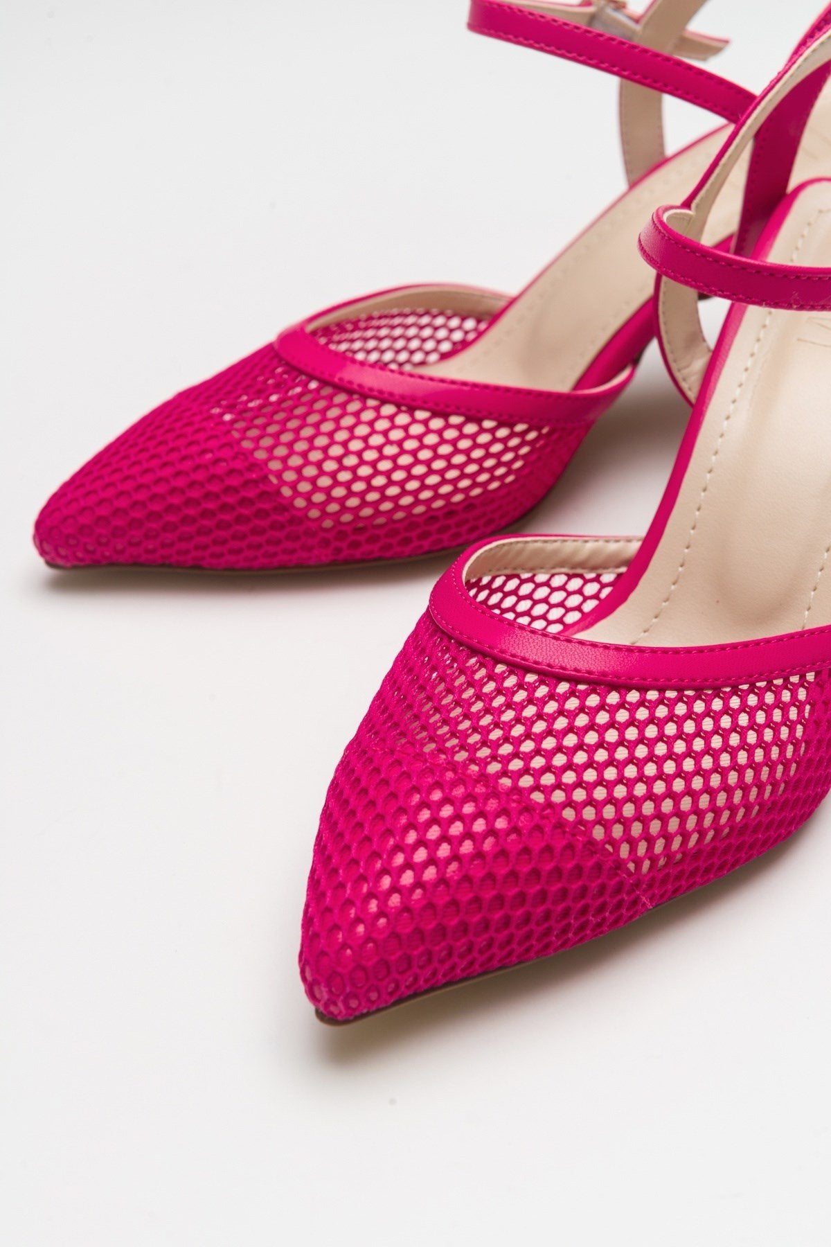 Chic - Fuchsia Heeled Shoe – side view showing leather, SimmiUnique