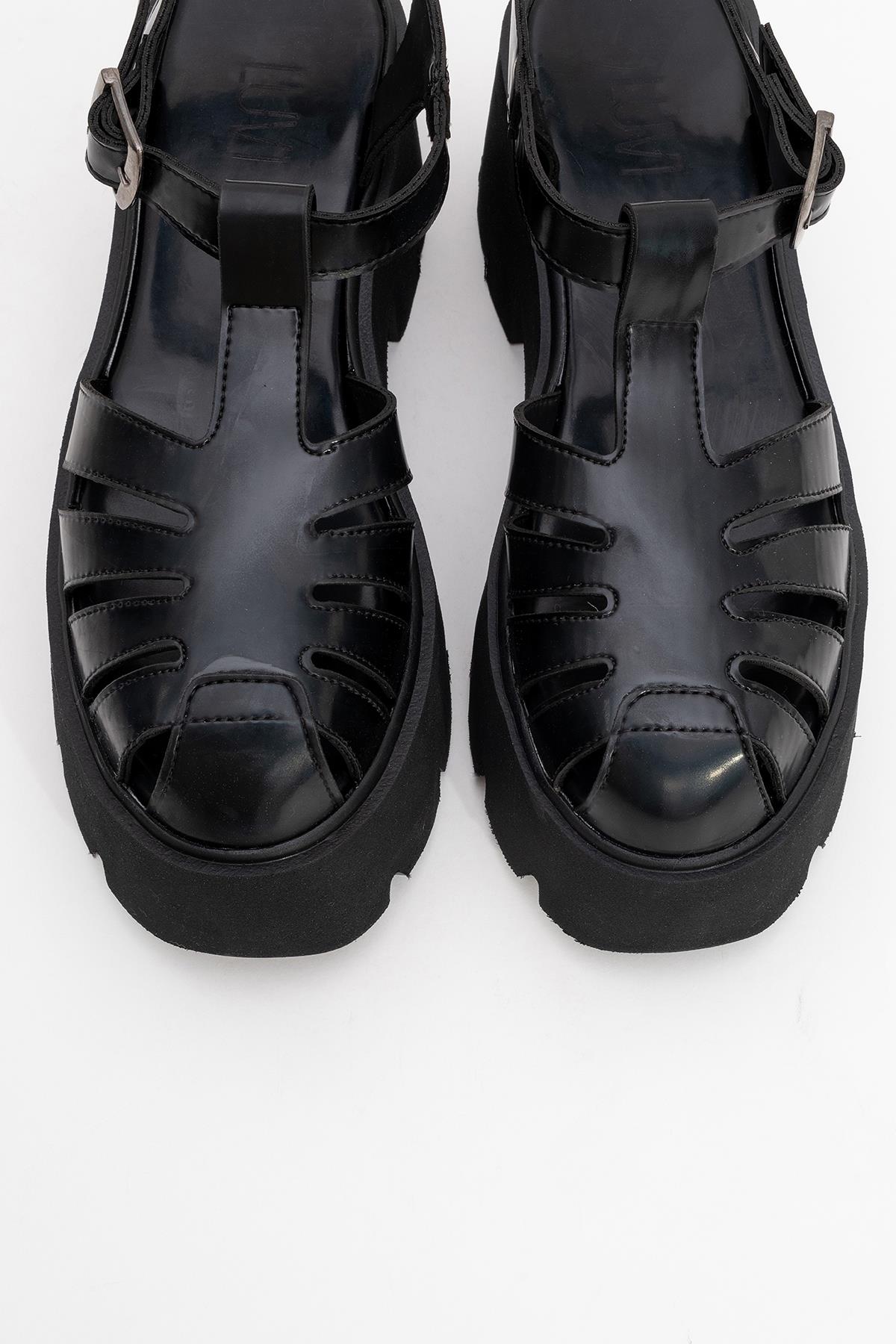 Verua - Black Platform Sandal – side view showing leather, black, SimmiUnique