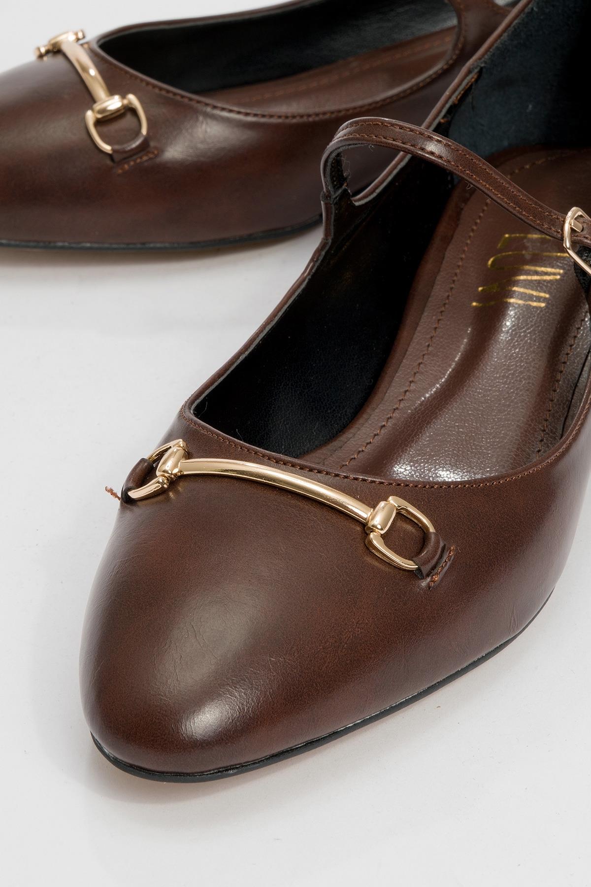 Ojen - Brown Low Heel Shoe – detail view showing leather, SimmiUnique