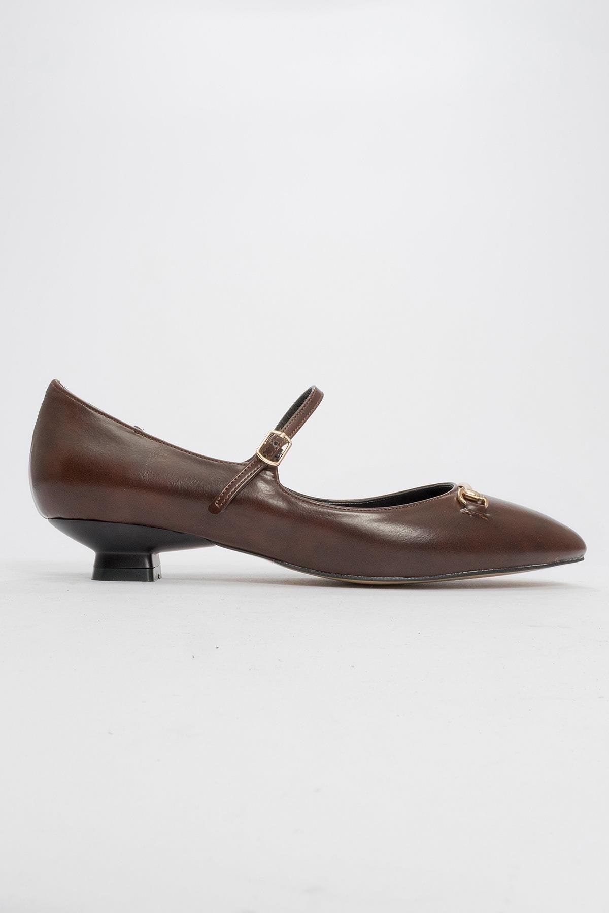 Ojen - Brown Low Heel Shoe – heel view showing leather, SimmiUnique