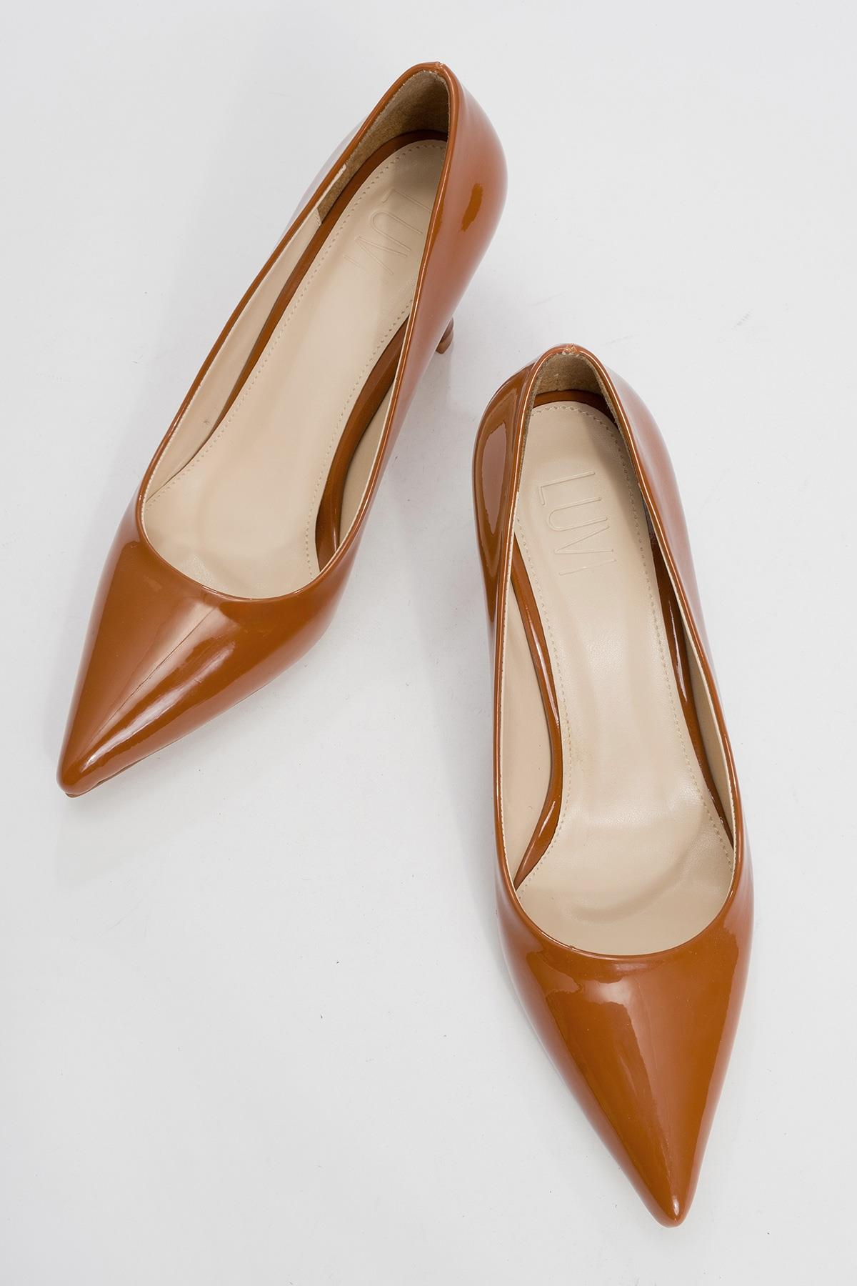 Calse - Cognac Patent Heeled Shoe – side view showing leather, SimmiUnique