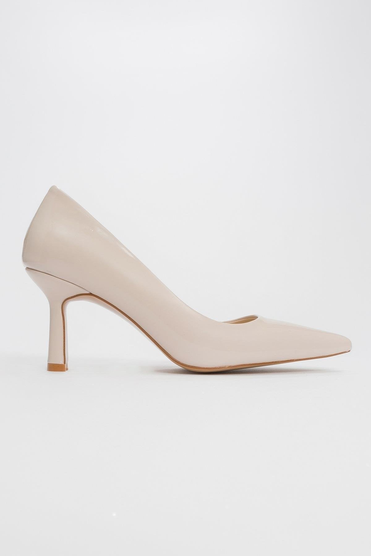 Calse - Beige Heeled Shoe – heel view showing leather, SimmiUnique
