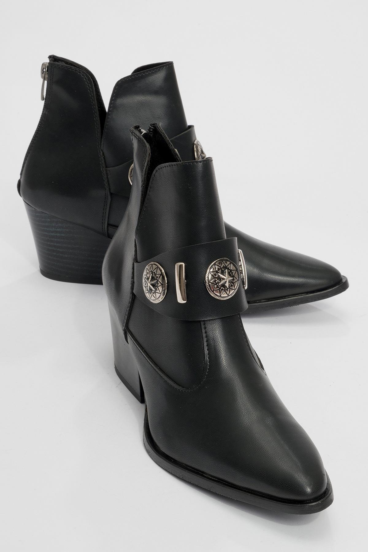 Kenda Black Buckle Block Heel Boot – front three-quarter view showing leather, black, red, SimmiUnique