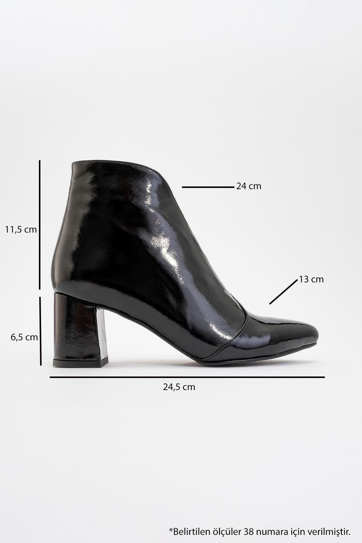Finda Black Patent Leather Block‑Heel Boot – heel view showing leather, black, SimmiUnique