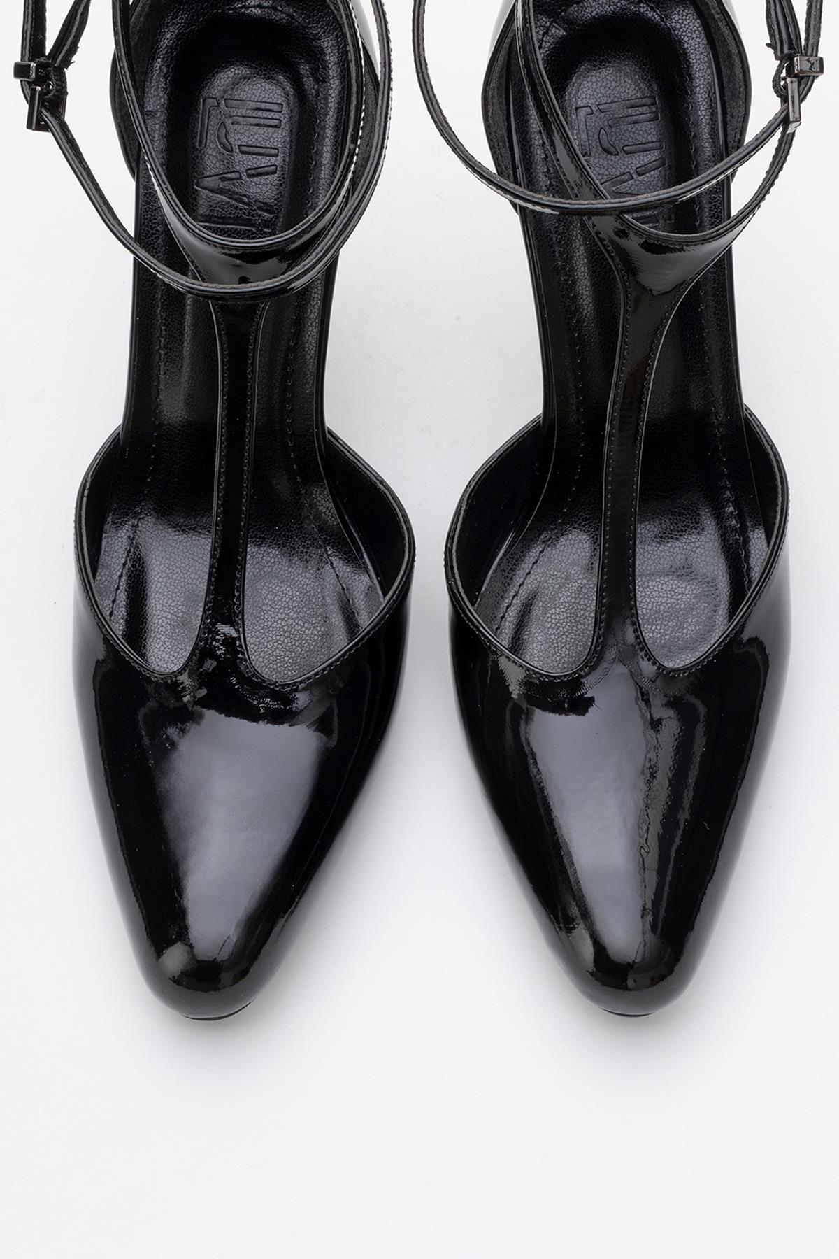 Jon - Black Patent Stiletto Heel Shoe – side view showing leather, black, red, SimmiUnique