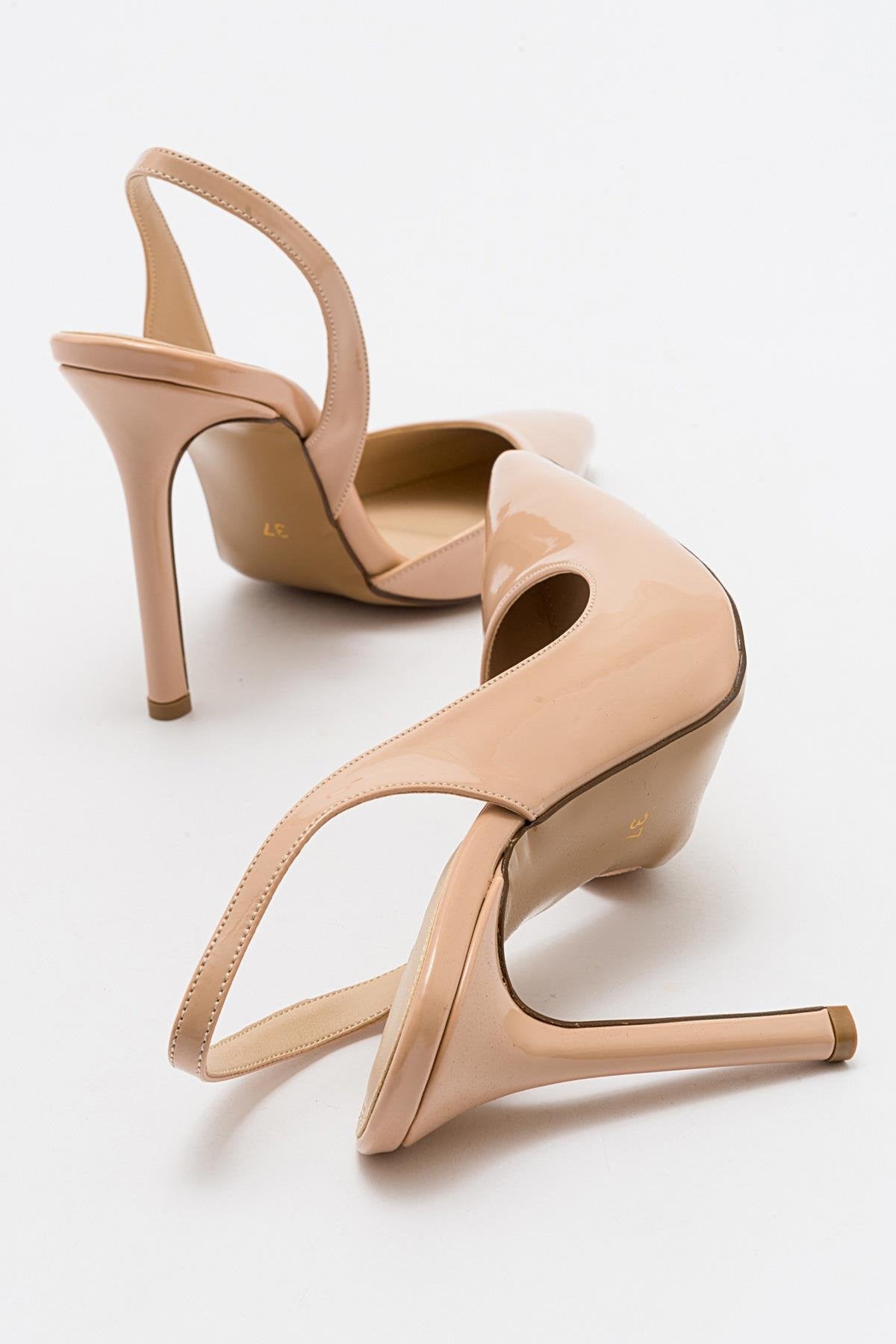 Twine - Beige Patent Heeled Shoe – heel view showing leather, SimmiUnique