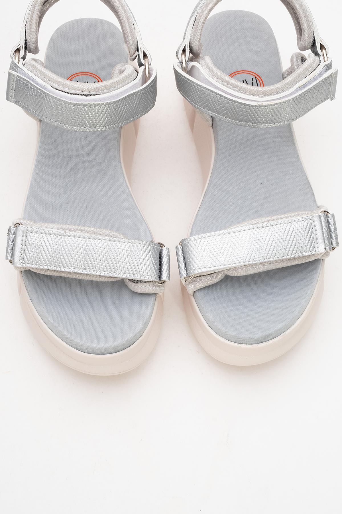 4760 - Metallic Sandal – side view showing leather, metallic, SimmiUnique
