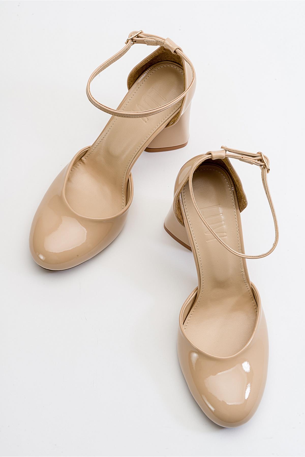 Oslo - Beige Heeled Shoe – heel view showing leather, SimmiUnique