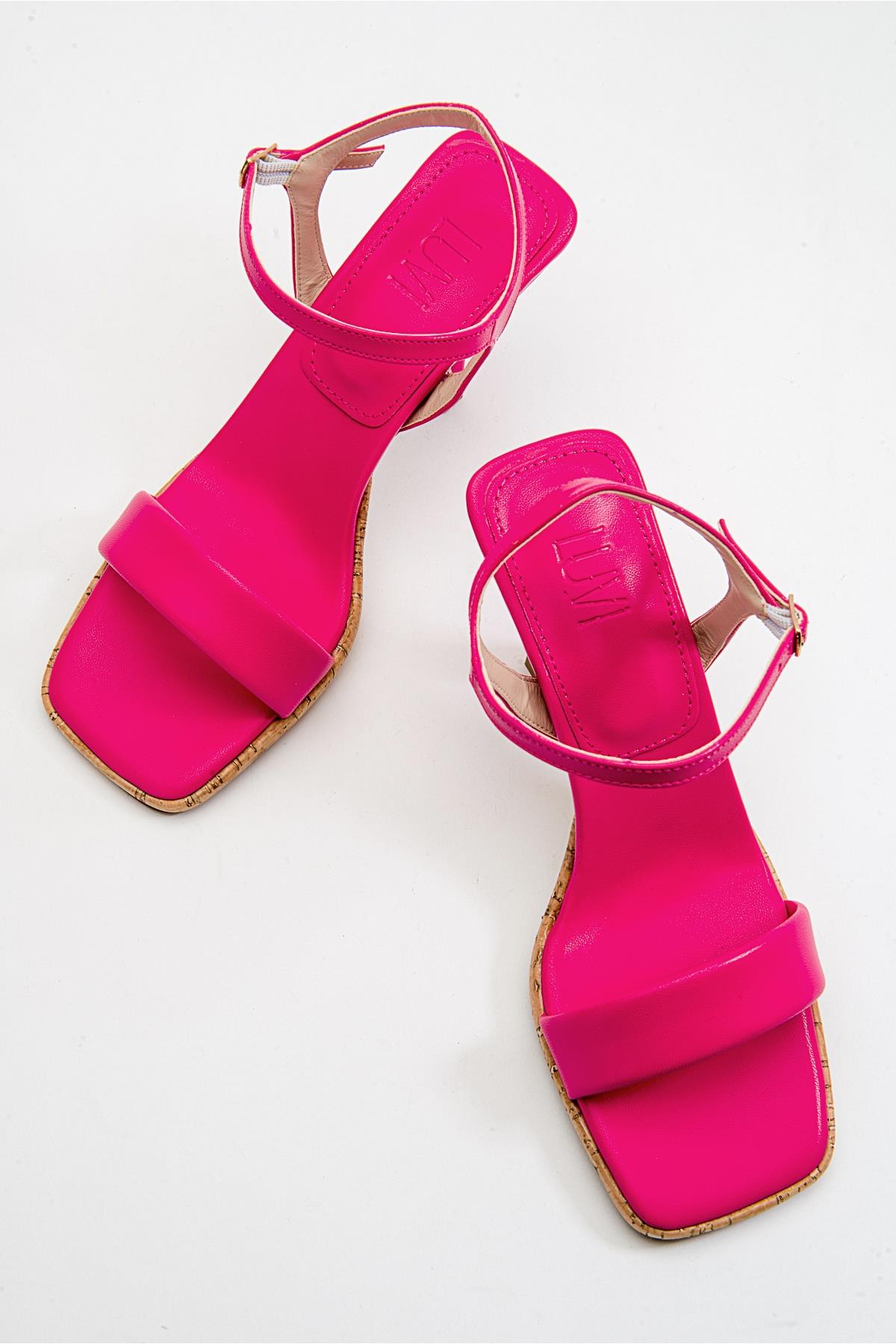 Novel - Fuchsia Heeled Shoe – detail view showing leather, SimmiUnique