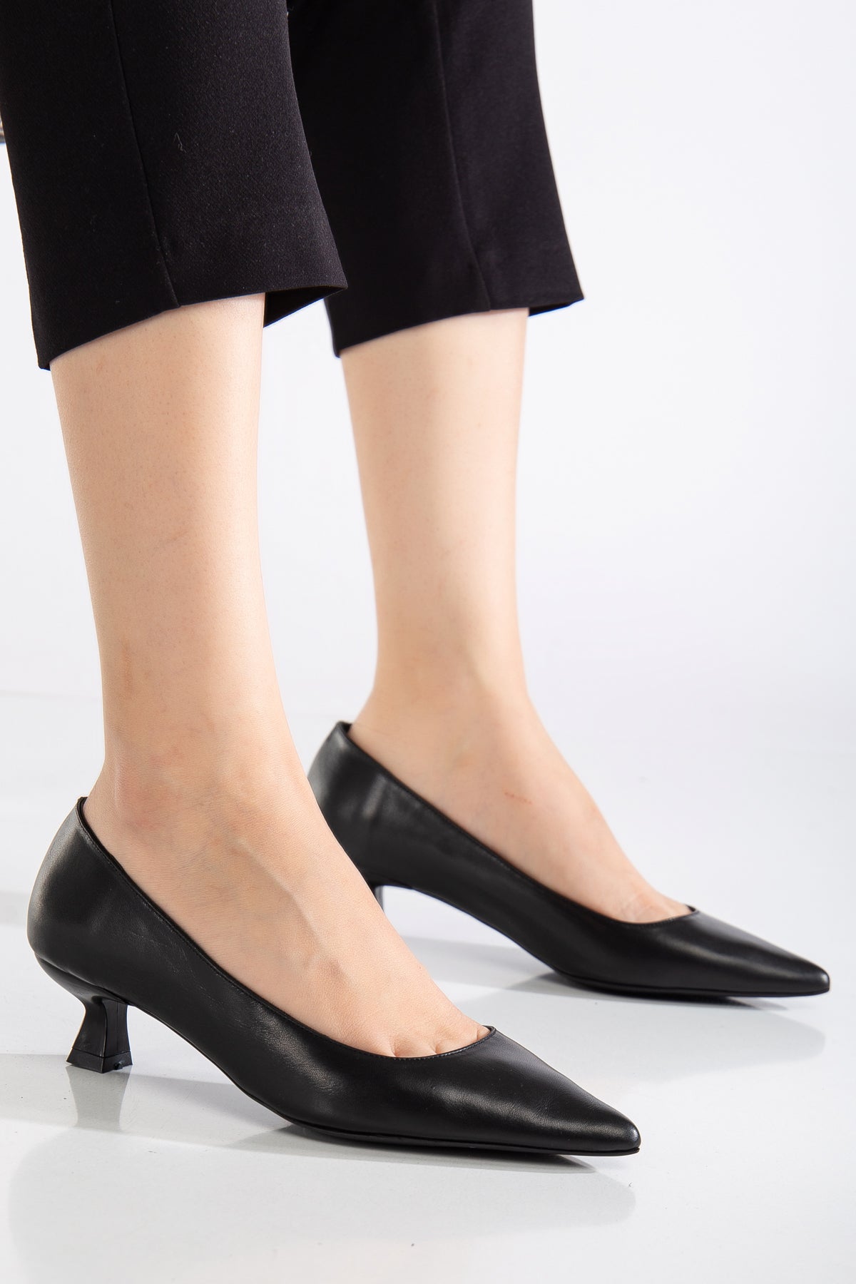 Helly - Black Leather Stiletto Pumps – detail view showing leather, black, red, SimmiUnique