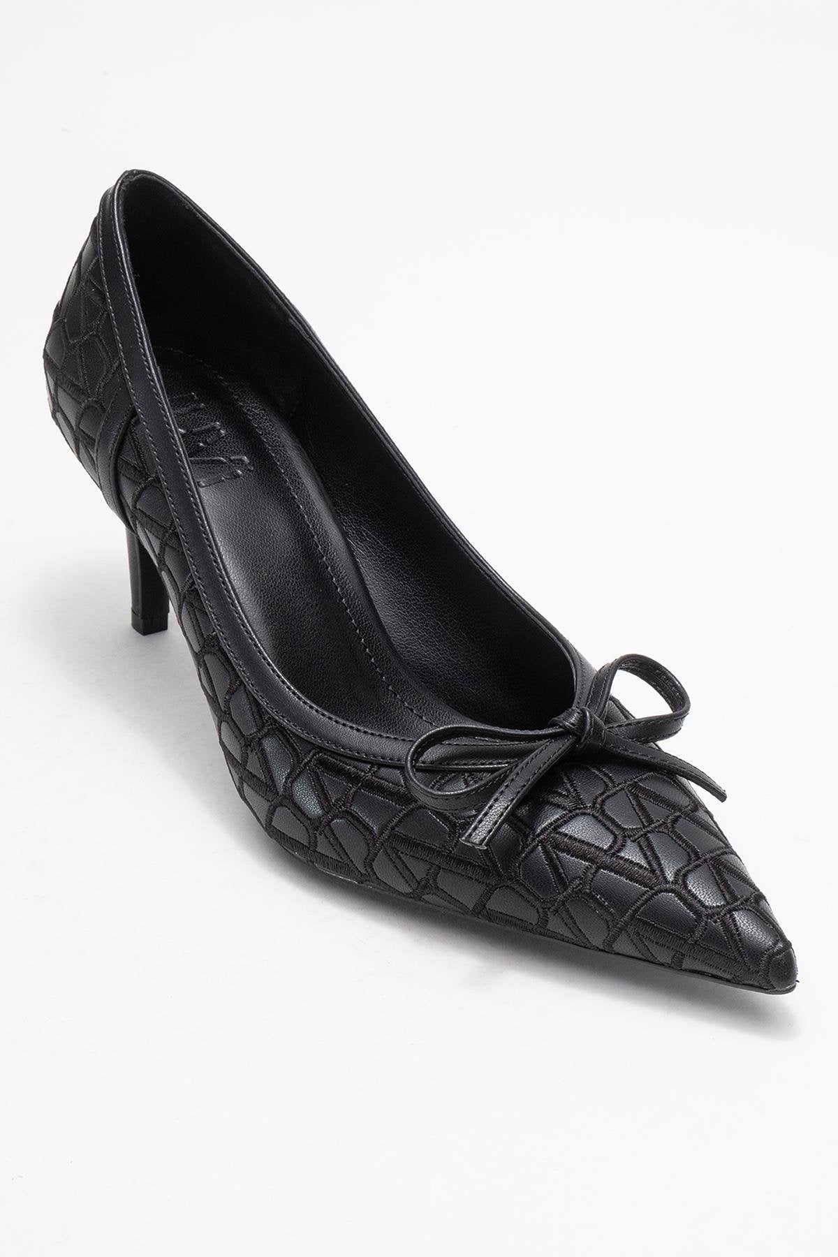 Camden - Black Patterned Bow Pump – detail view showing bow, leather, black, SimmiUnique
