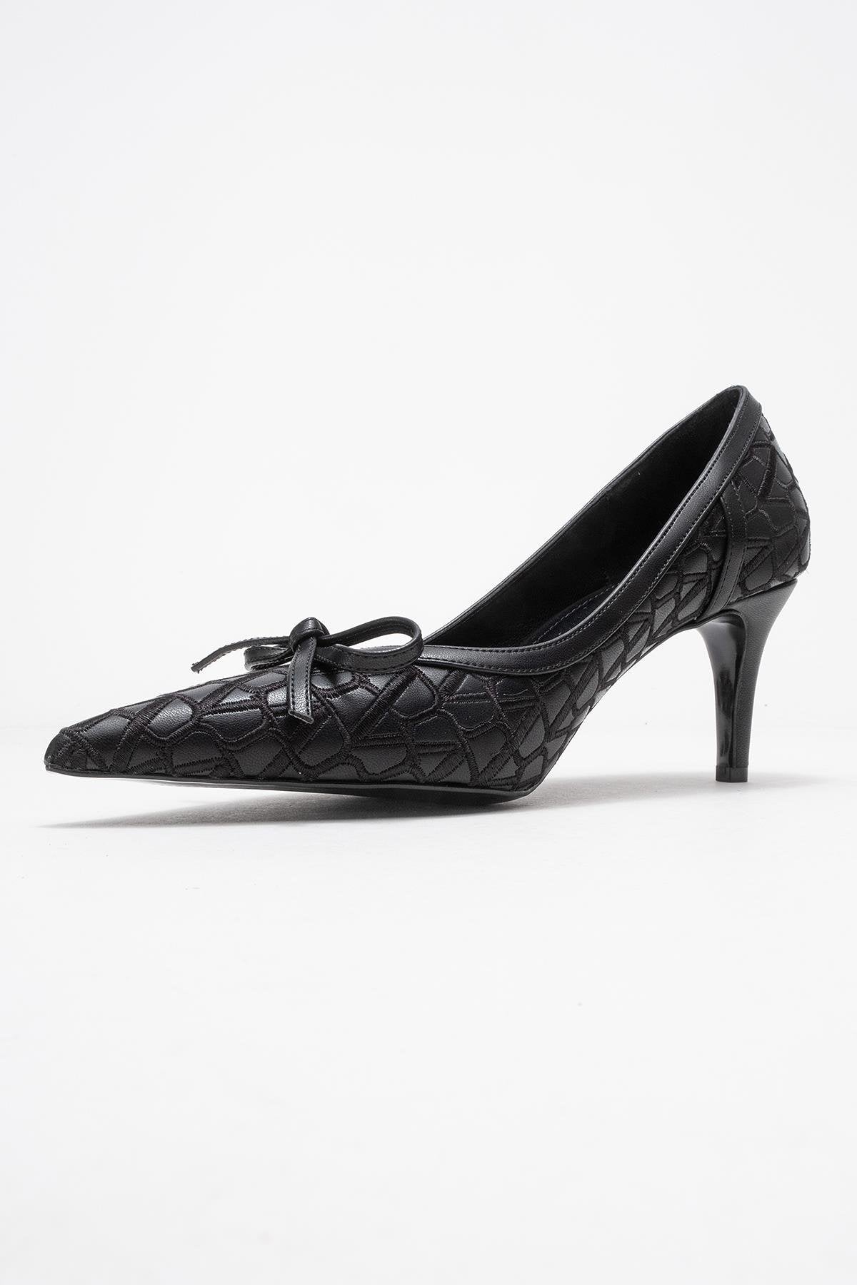 Camden - Black Patterned Bow Pump – heel view showing bow, leather, black, SimmiUnique