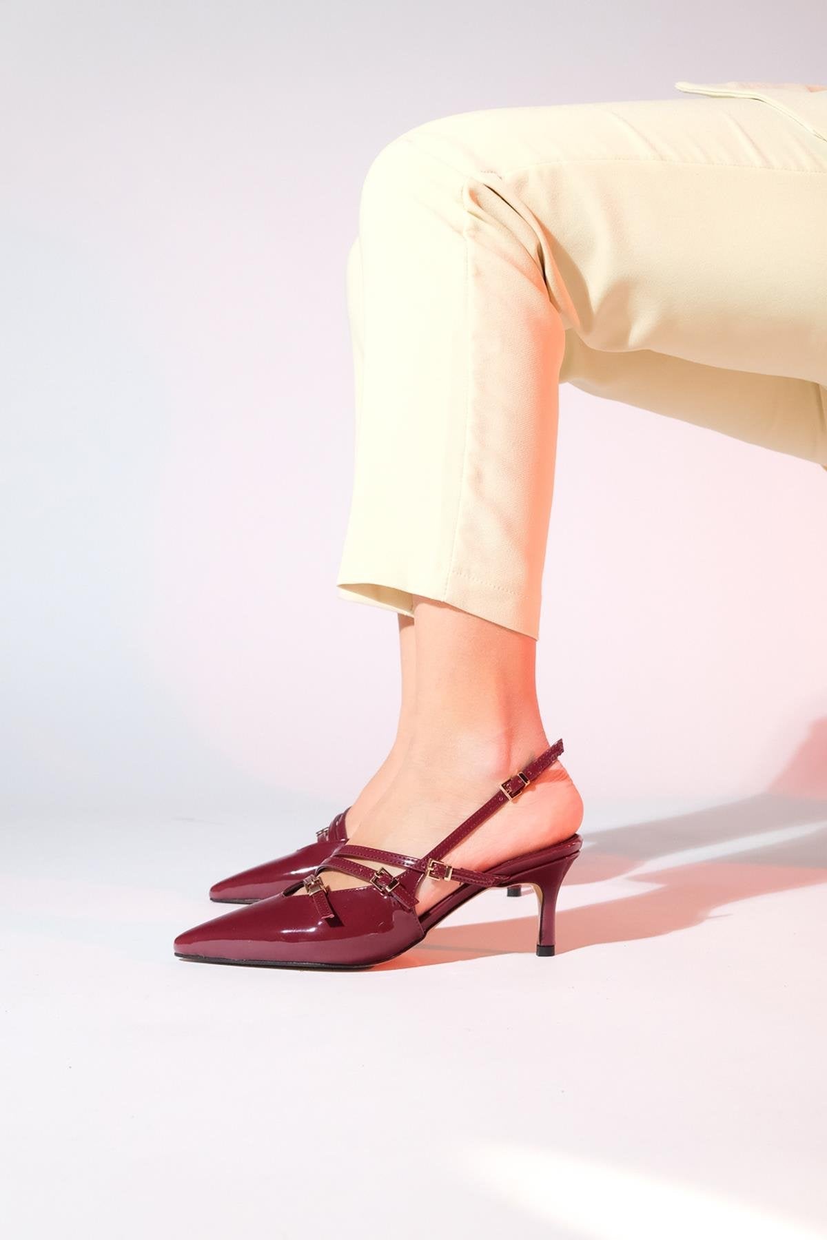 Magra Burgundy Patent Pointed-Toe Slingback Stiletto – detail view showing leather, red, SimmiUnique