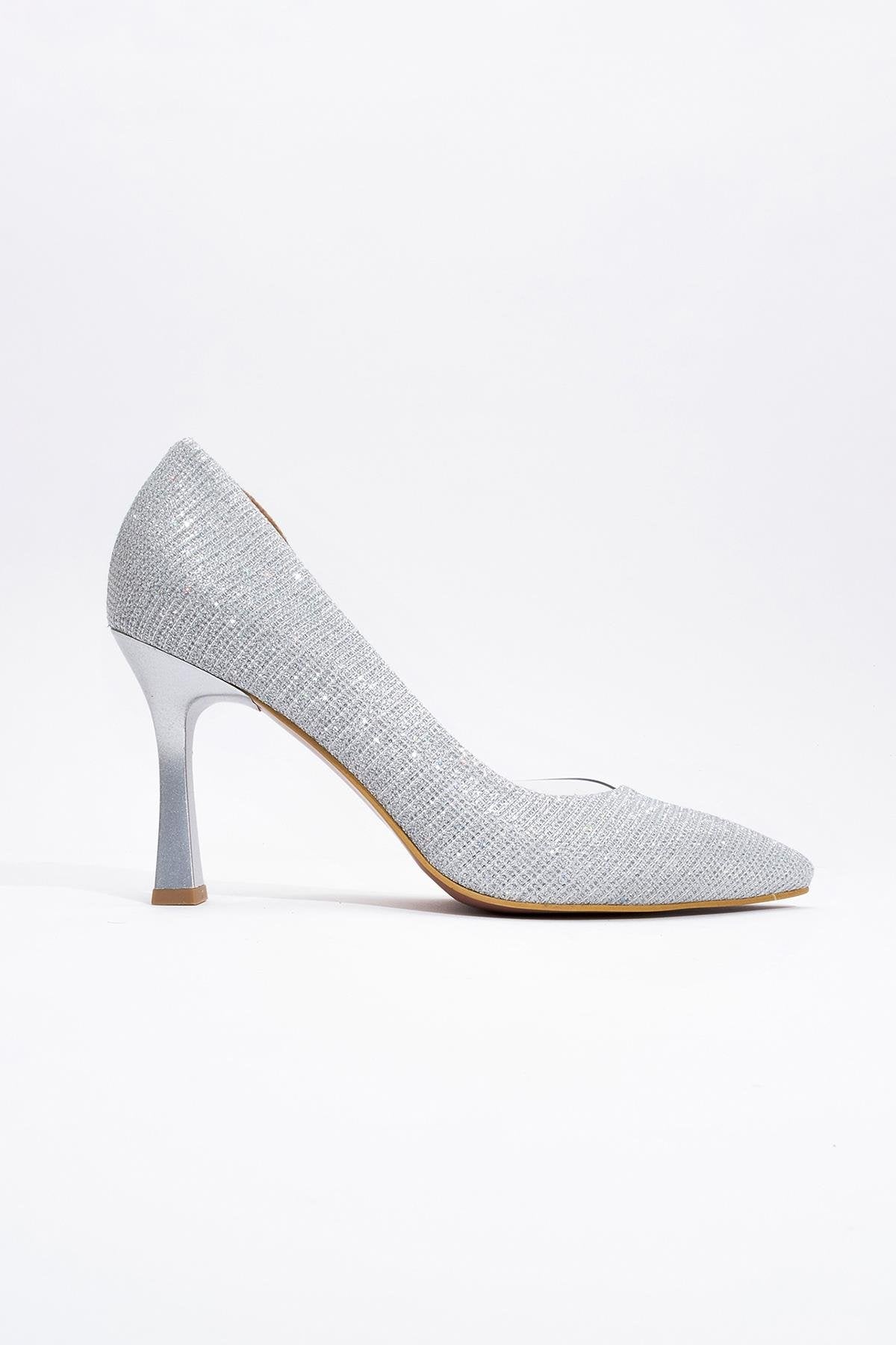 Ursula - Silver Metallic Heeled Shoe – heel view showing leather, metallic, silver, SimmiUnique