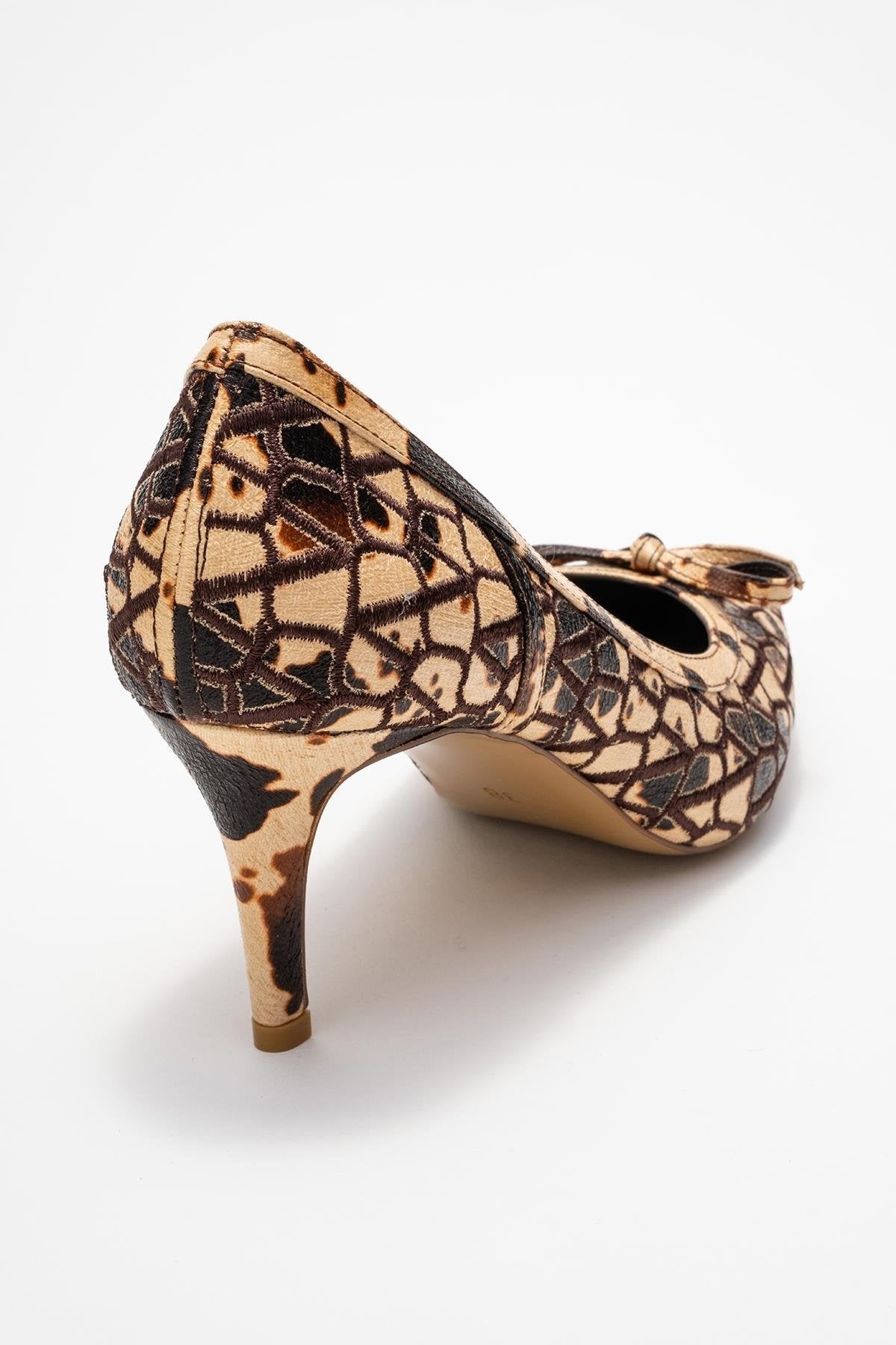 Camden - Beige Patterned Bow-Front Pump – back view showing bow, leather, SimmiUnique