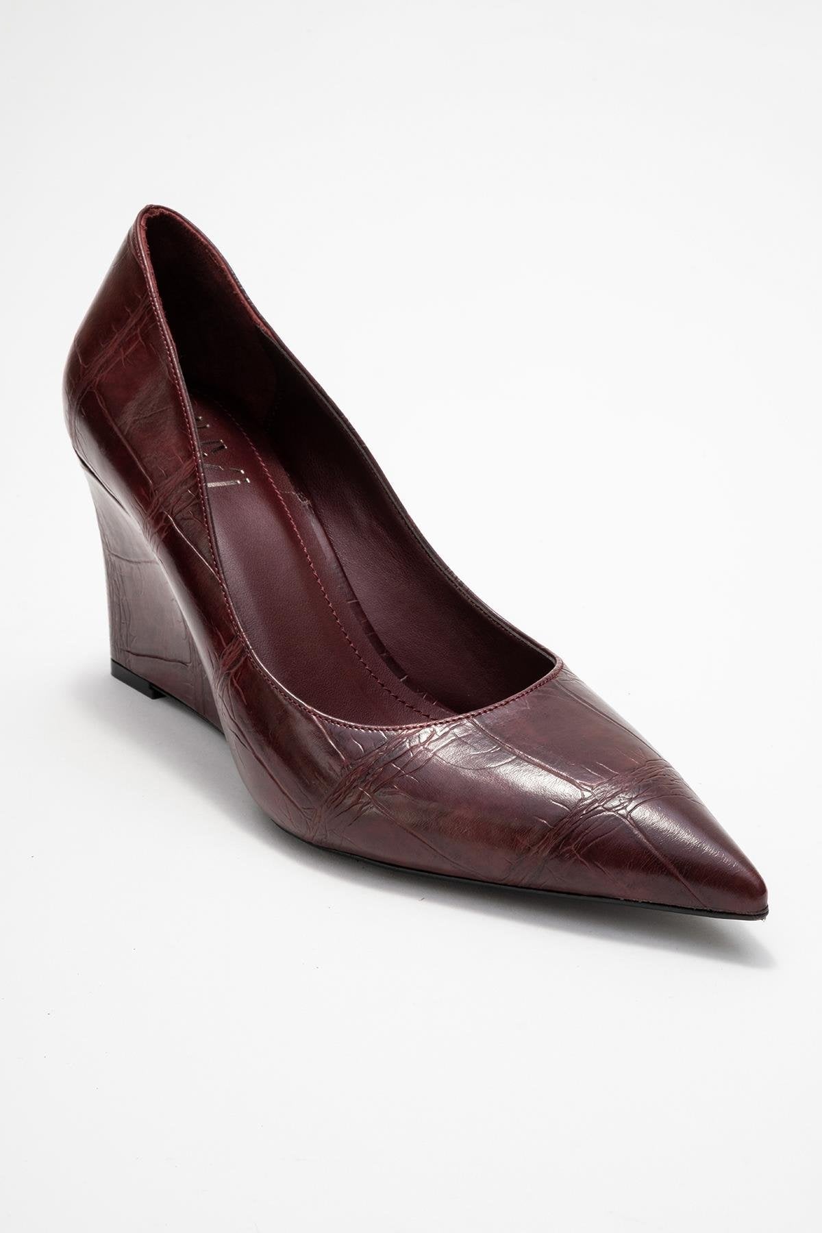Puera - Burgundy Printed Pointed Toe Wedge Heel Shoe – detail view showing leather, SimmiUnique