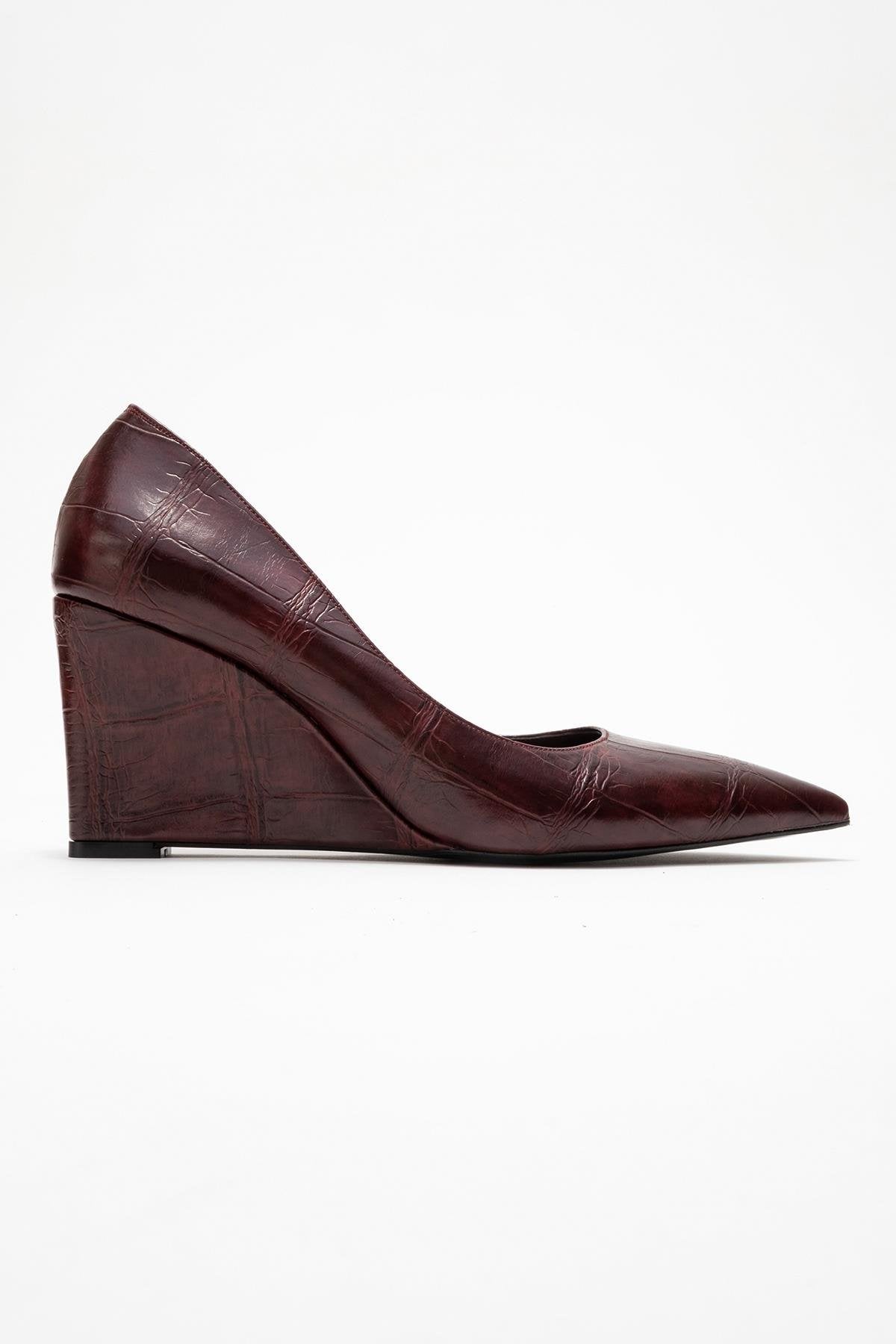 Puera - Burgundy Printed Pointed Toe Wedge Heel Shoe – top view showing leather, SimmiUnique
