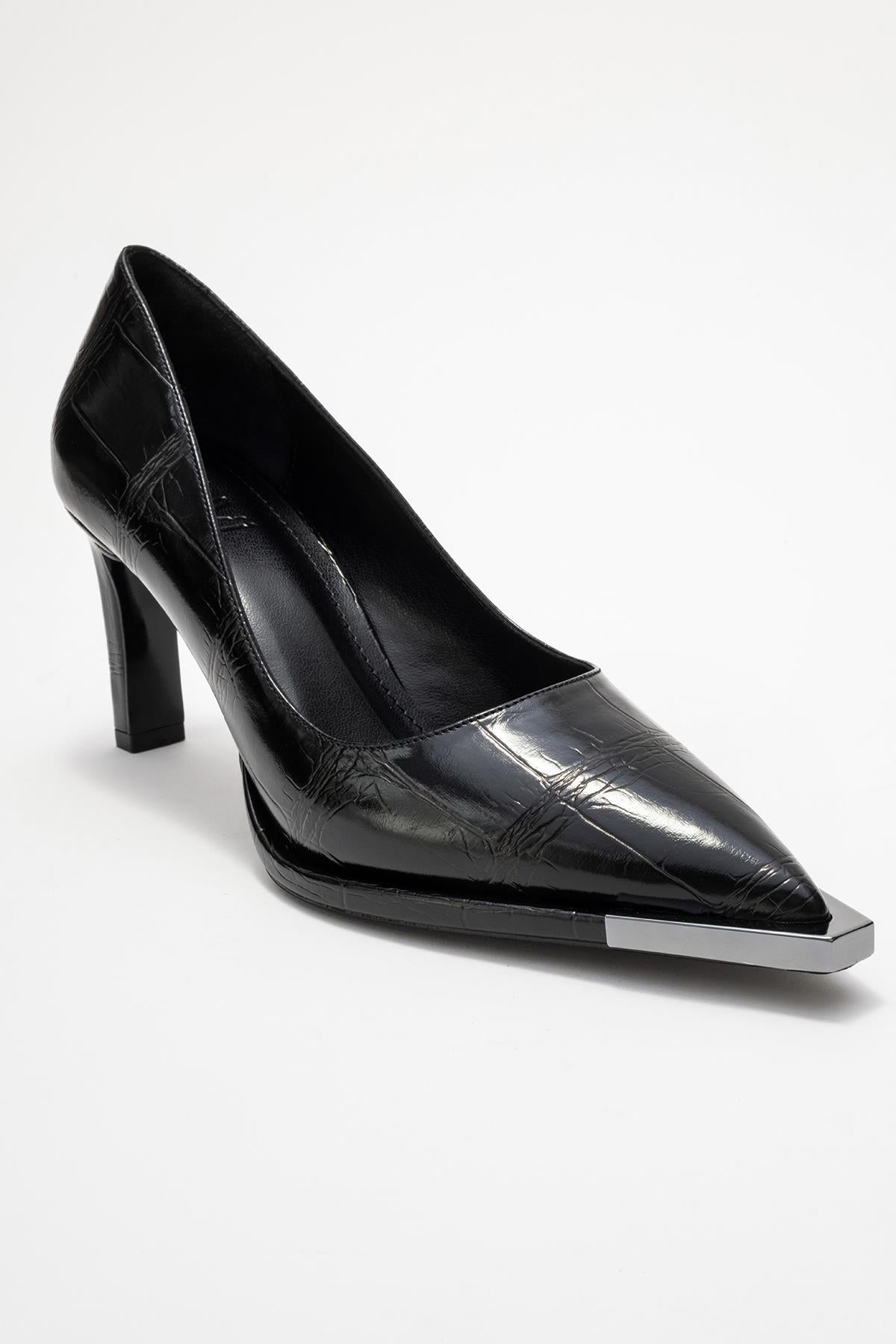 Liora - Black Printed Platinum-Detail Block Heel Pump – detail view showing leather, metallic, black, SimmiUnique