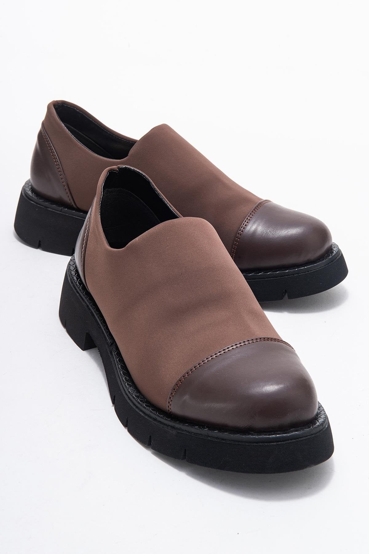 Panola - Brown Scuba Everyday Shoe – front three-quarter view showing leather, SimmiUnique