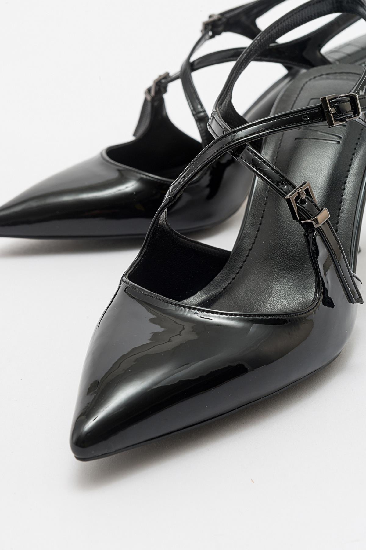 Coje - Black Patent Pointed Toe Stiletto Shoe – detail view showing leather, black, SimmiUnique