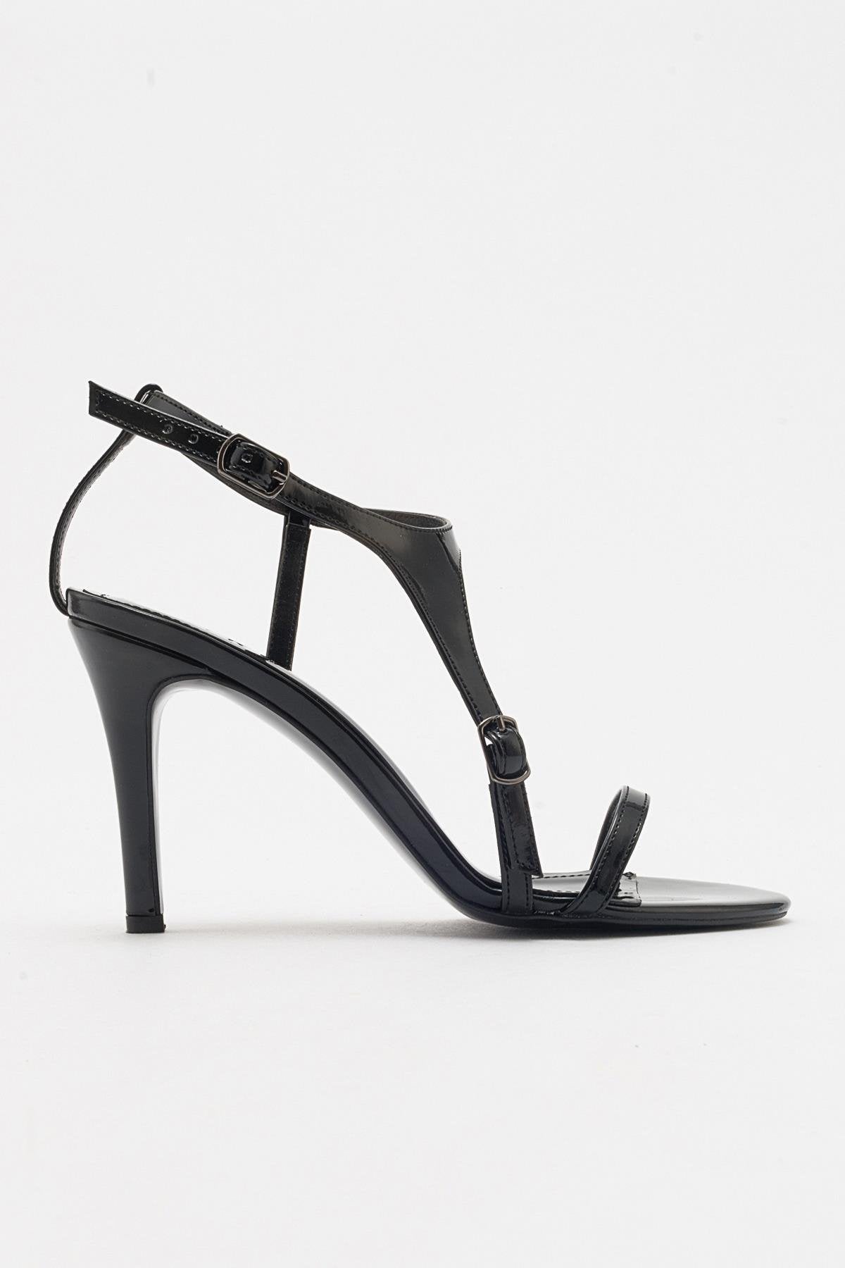 Molde - Black Patent Stiletto Heel Shoe – top view showing leather, black, SimmiUnique