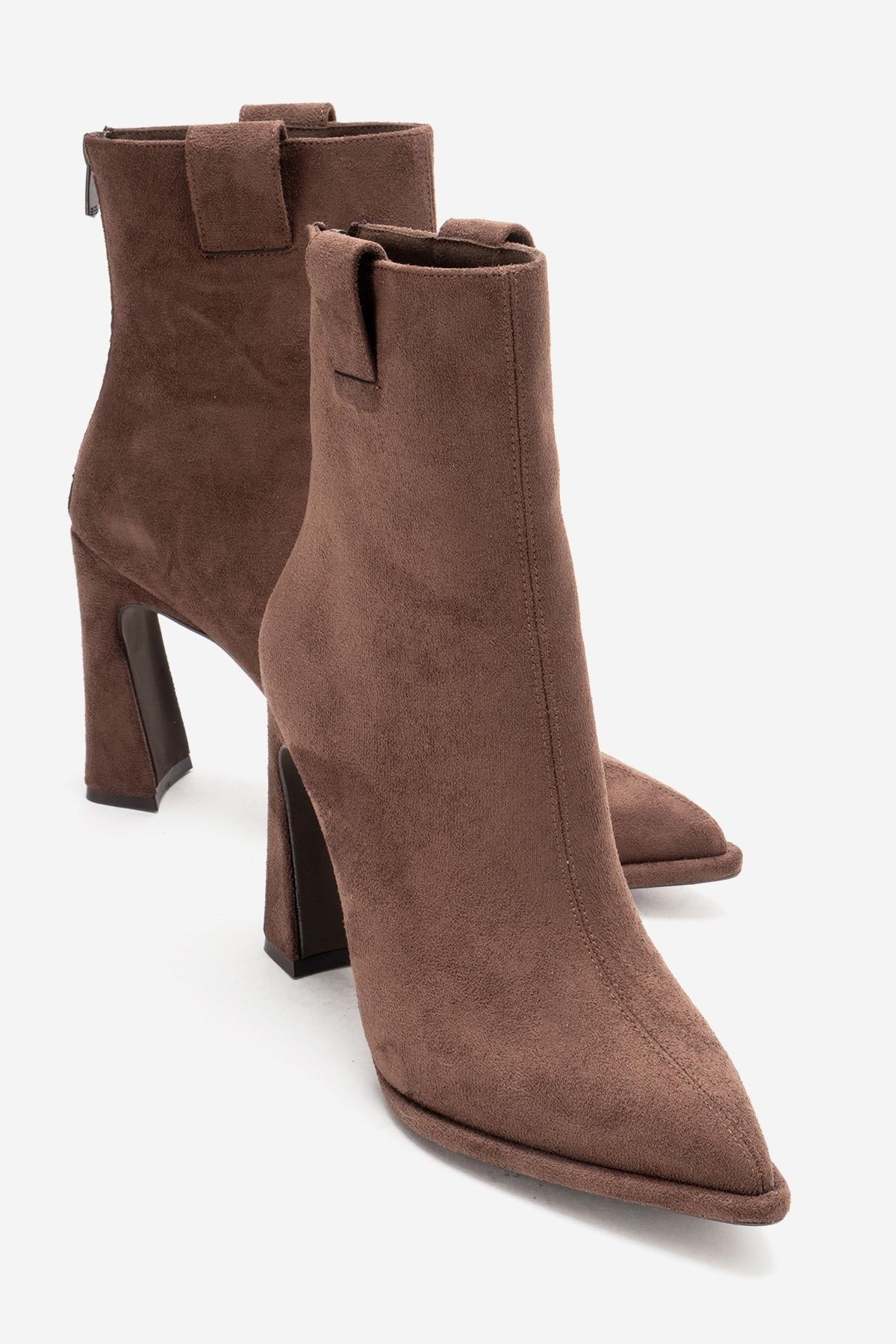AJA - Brown Suede Block Heel Boot – heel view showing suede, SimmiUnique