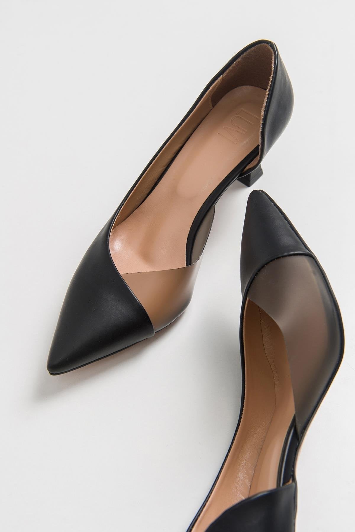 Vera Black Pointed Toe Pump – back view showing leather, black, SimmiUnique
