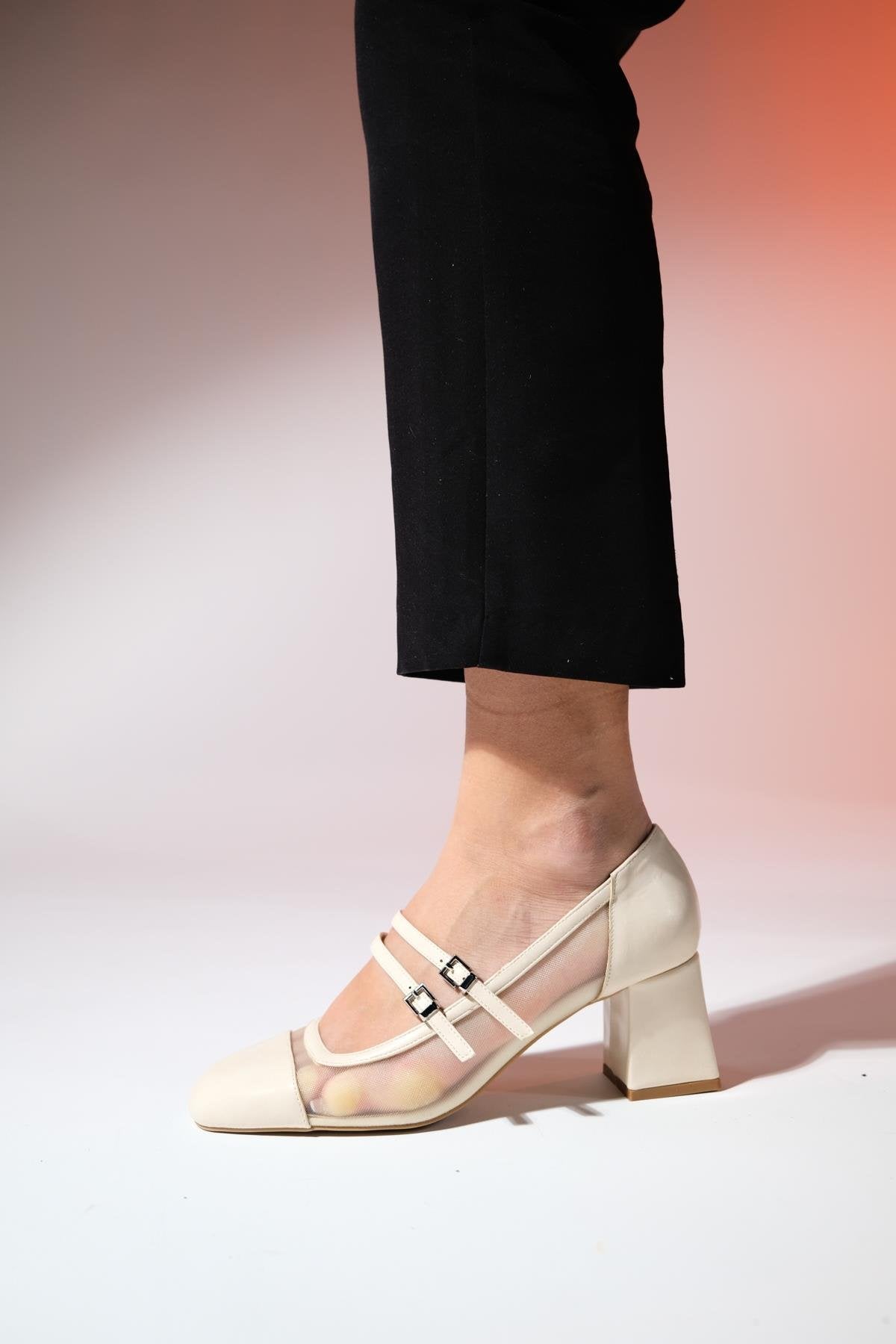 Scots - Cream Block Heel Pump – top view showing leather, SimmiUnique