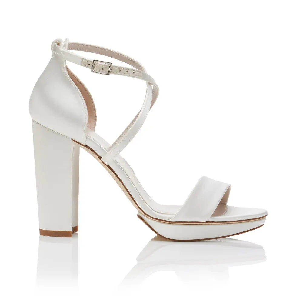 Arabella Block Ivory – close-up