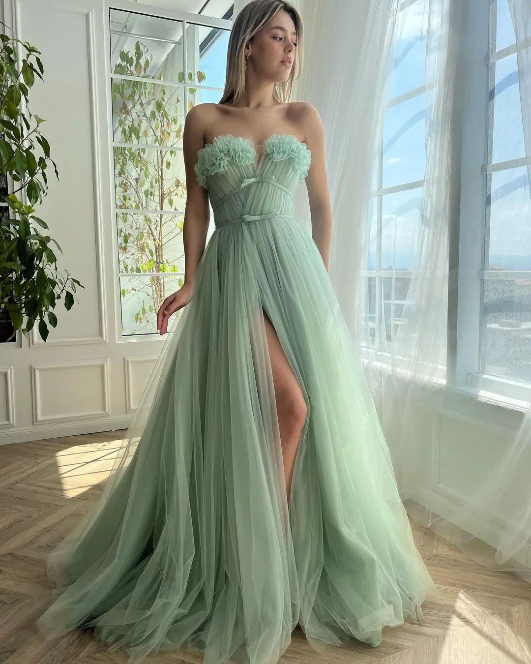Aria Satin new season – detail shot