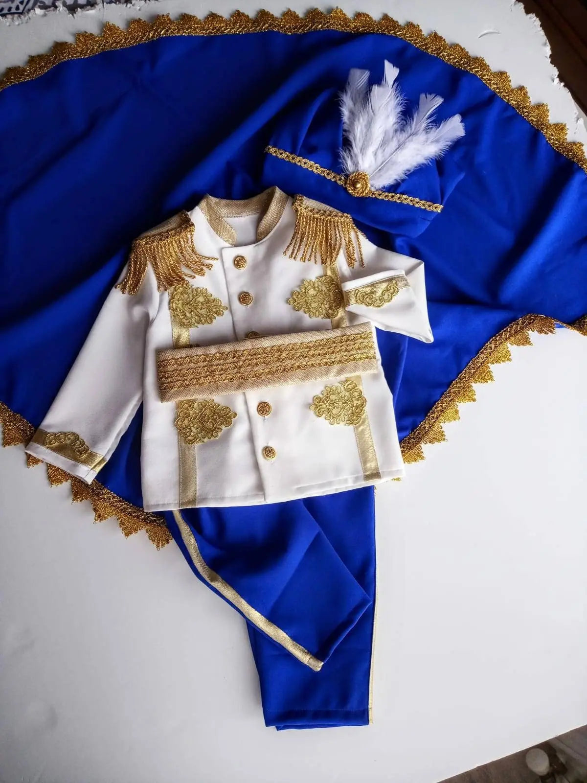 Birthday Baby Boy Prince costume navyblue – detail shot
