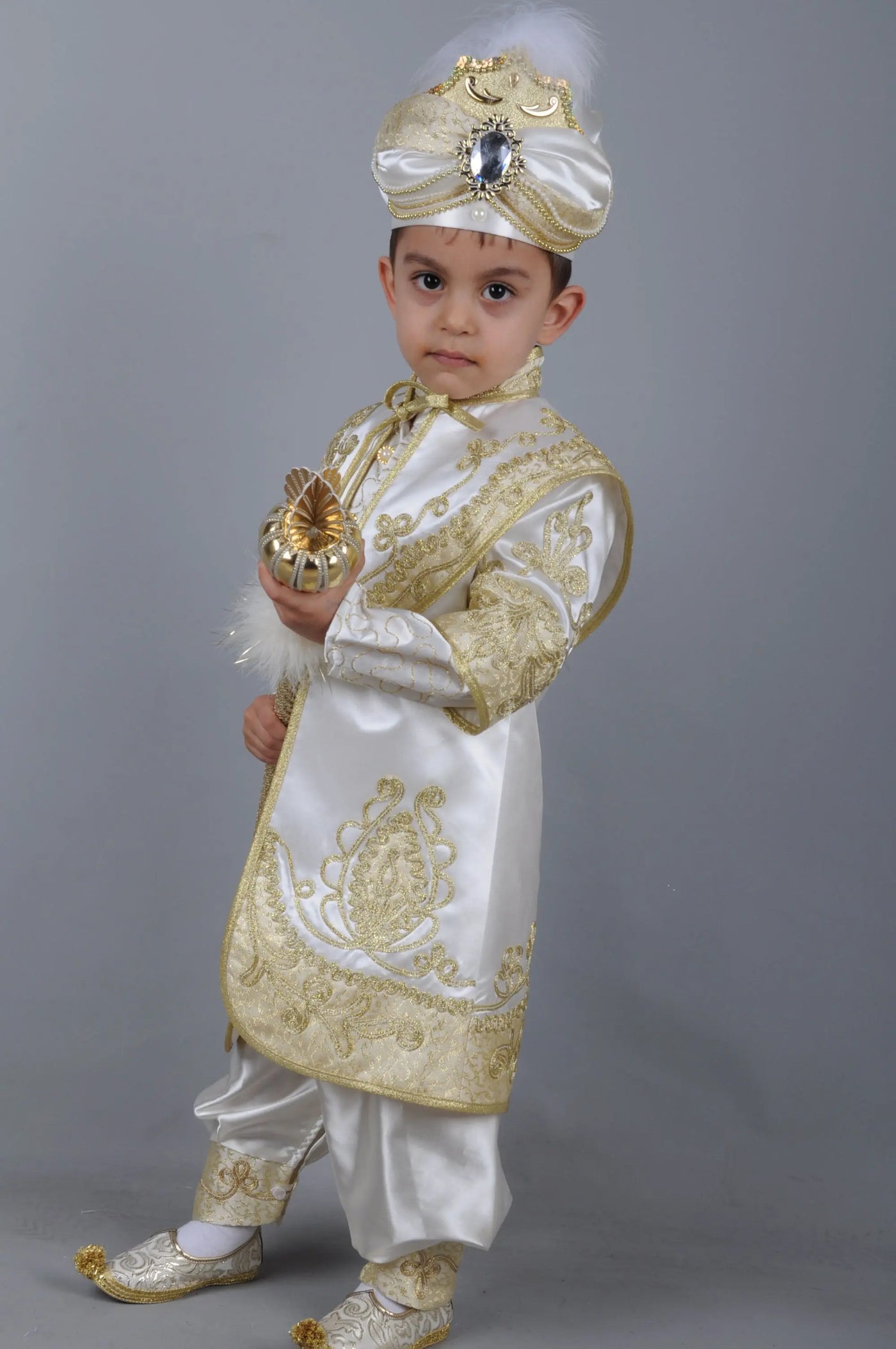 Caftan Costume circumcision dress – styled look