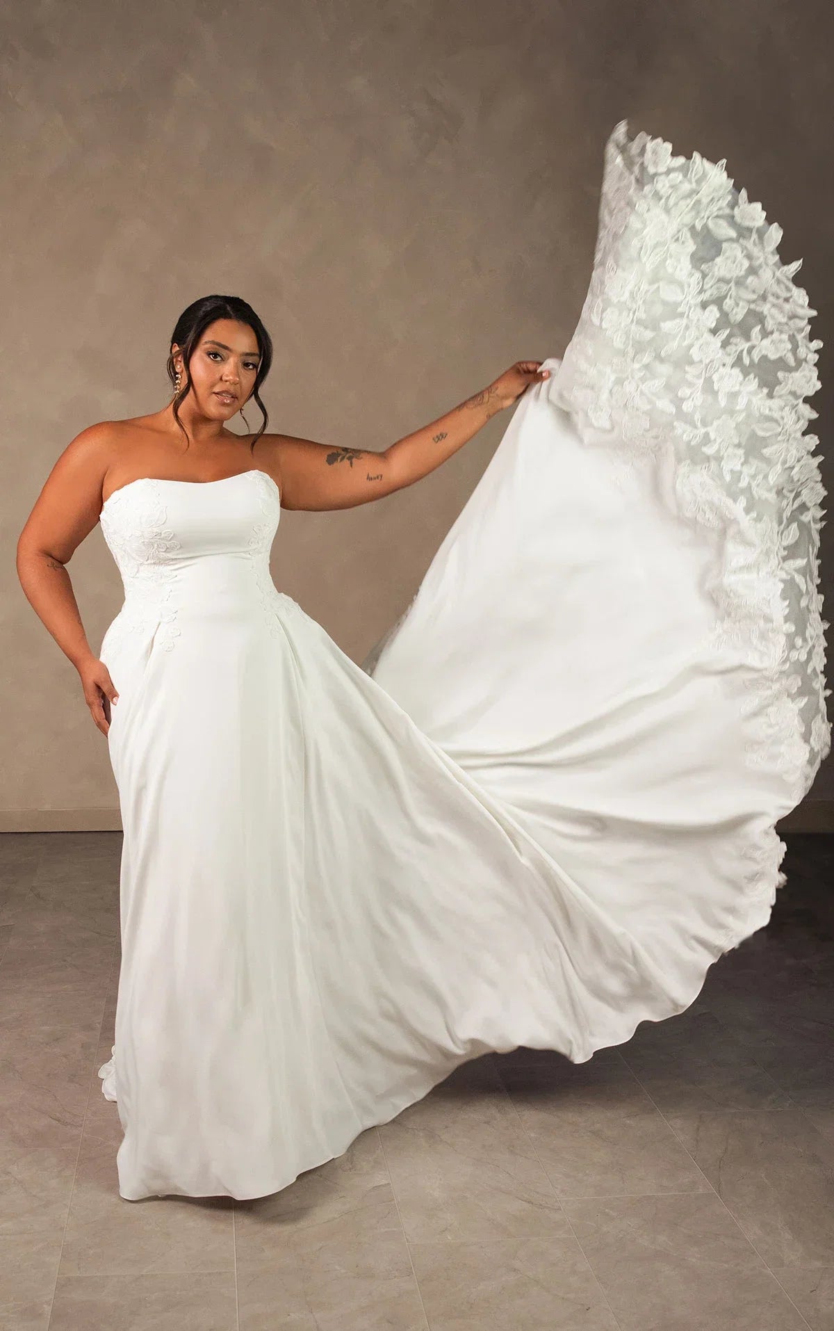 Emilia Wedding Dress, luxury bridal gown, additional product image 3 by SimmiUnique