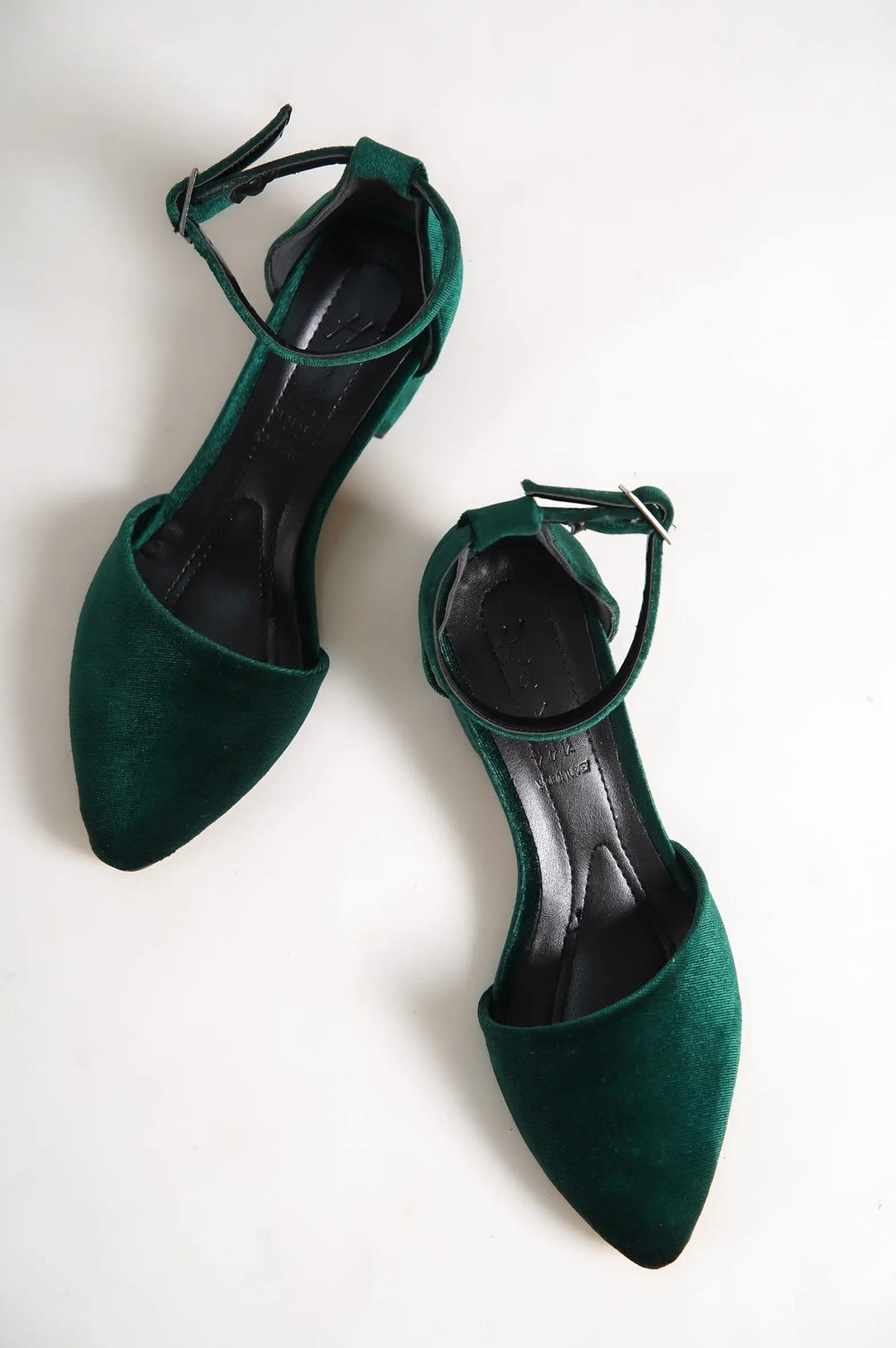 Green Velvet Shoes – detail shot