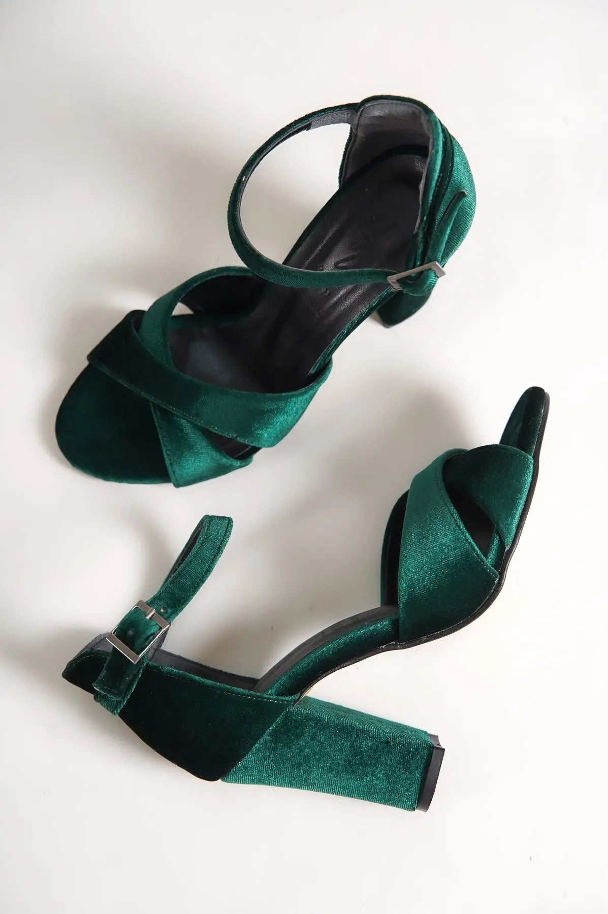 Jany Green Velvet Bridal Shoes – styled look