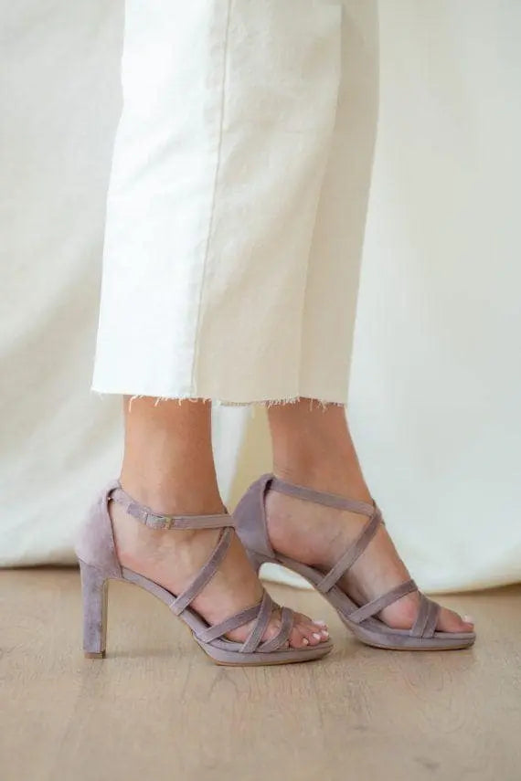LiLac Velvet High Heelshigh Heels – styled look