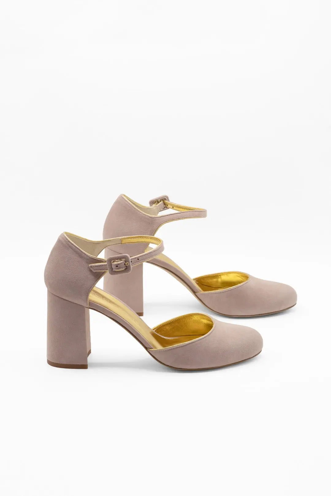 PiNk Velvet Shoes (Pink) – detail shot