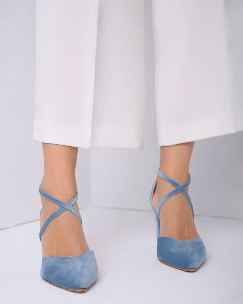 Wedding Shoes For Bride Blue – detail shot
