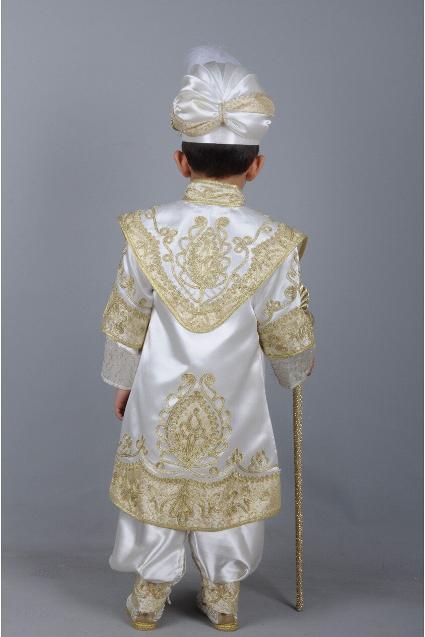 Prince Charming Costume: Embroidered King Suit, Birthday Outfit – close-up