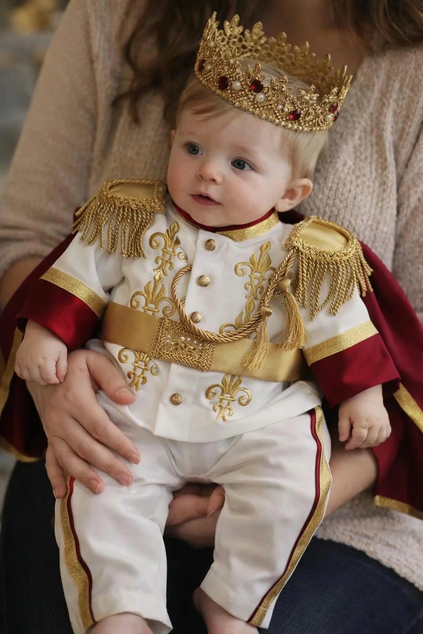 Royal Prince Costume for Boys, Baptism Outfit, First Birthday King Outfit, Custom Cape Set – side view