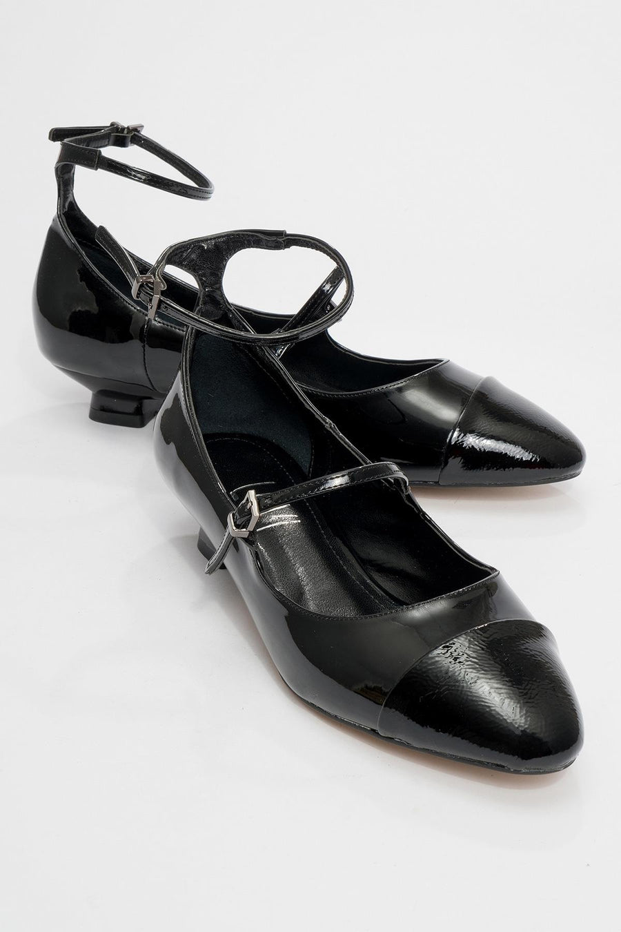 Uster - Black Patent Low Block Heel Shoe