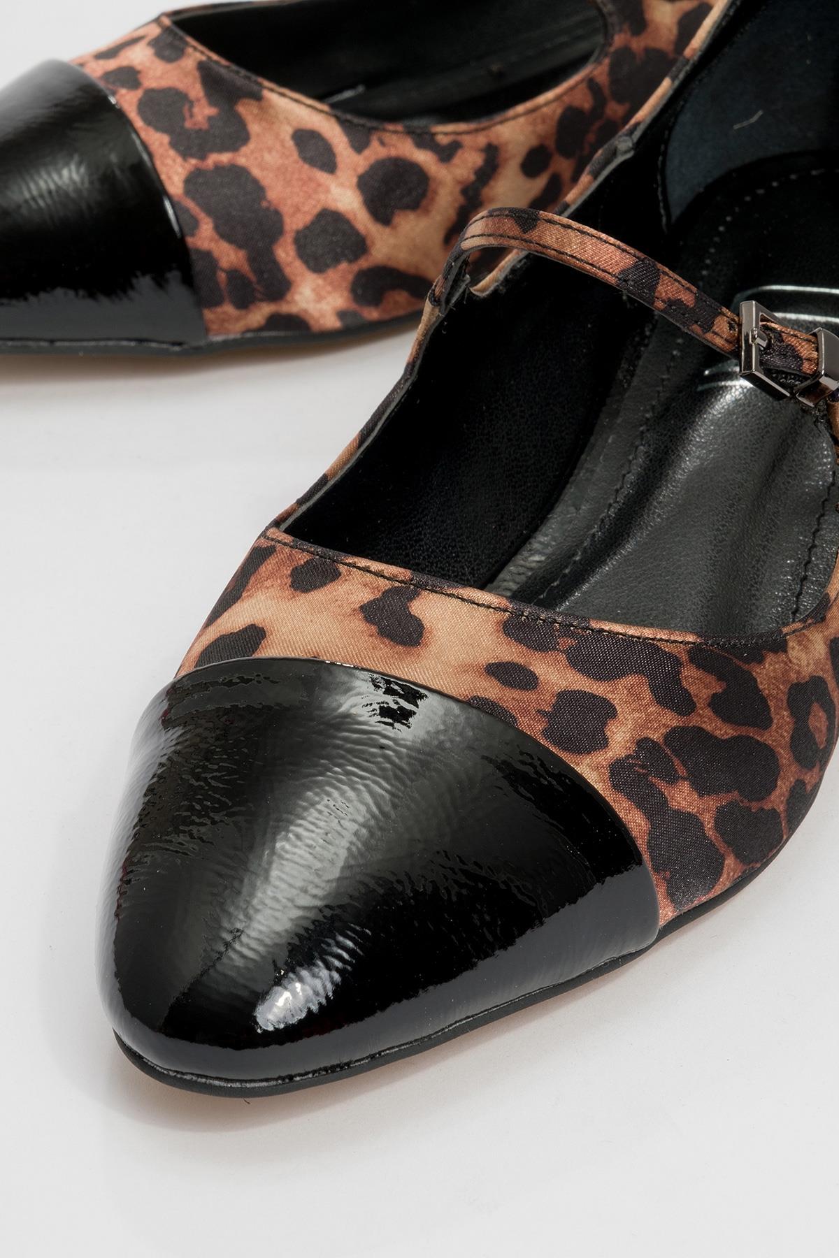 Uster - Black-Yellow Patterned Low Block Heel Shoe – detail view showing leather, black, SimmiUnique