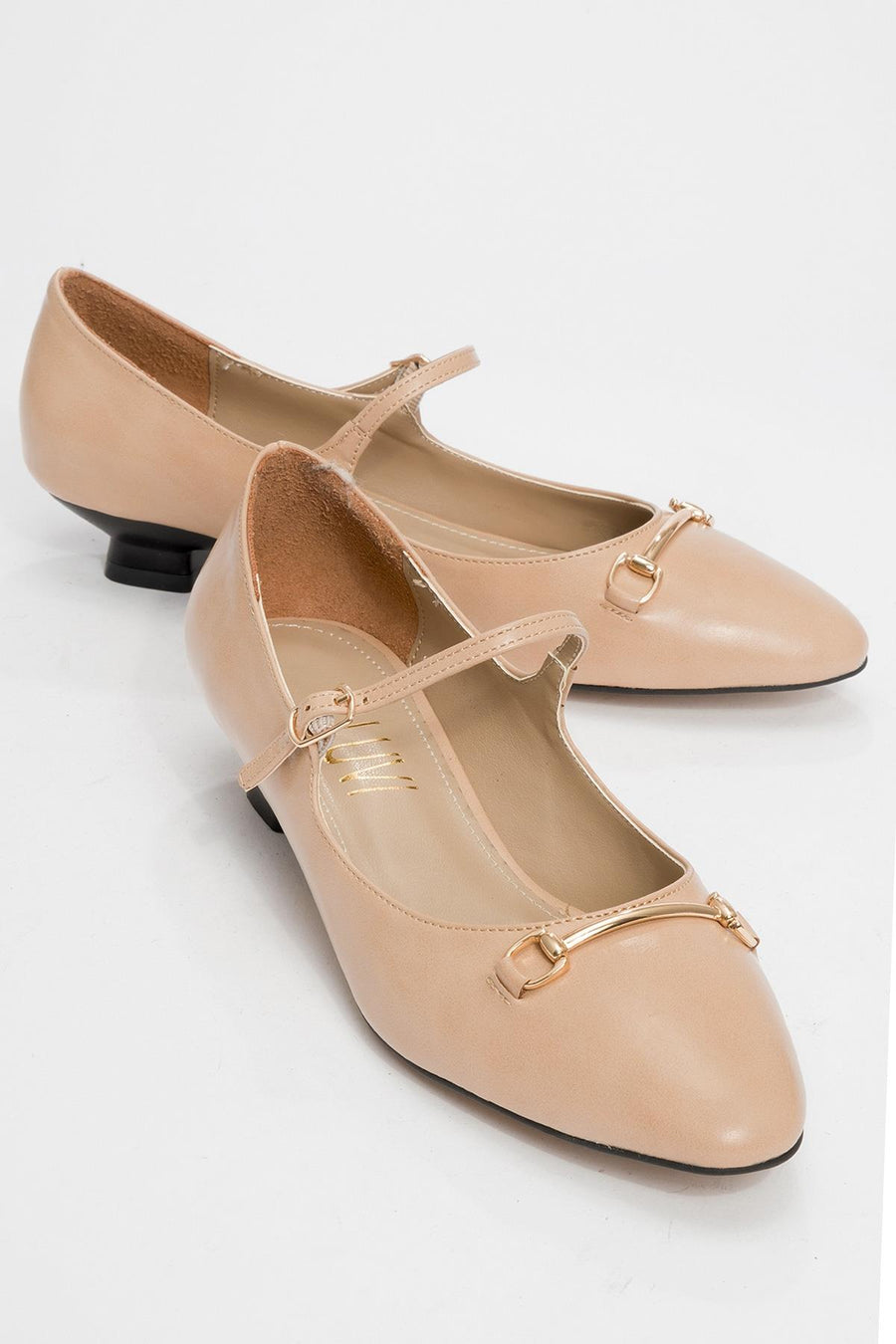 Ojen - Beige Low Heel Shoe