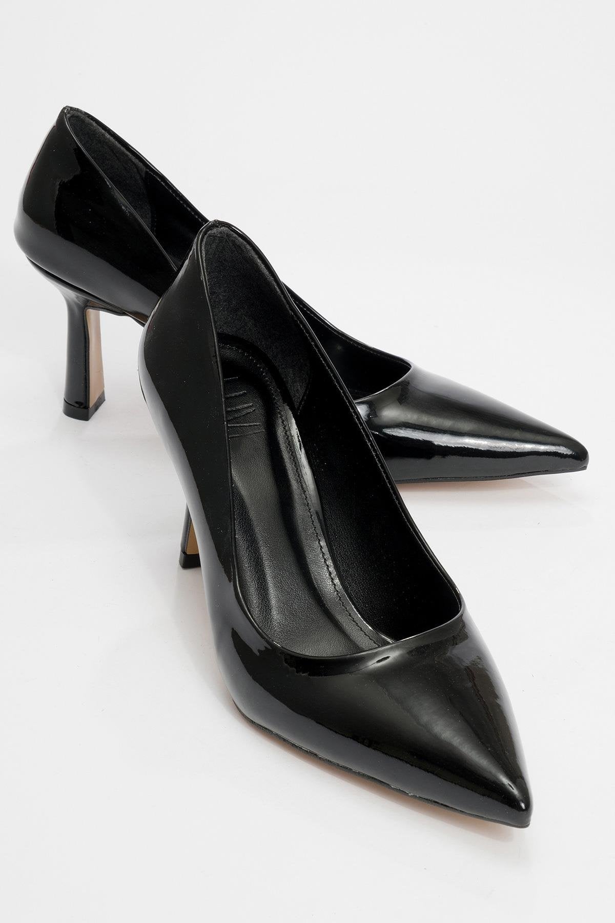 Calse - Black Patent Heeled Shoe – front three-quarter view showing leather, black, SimmiUnique