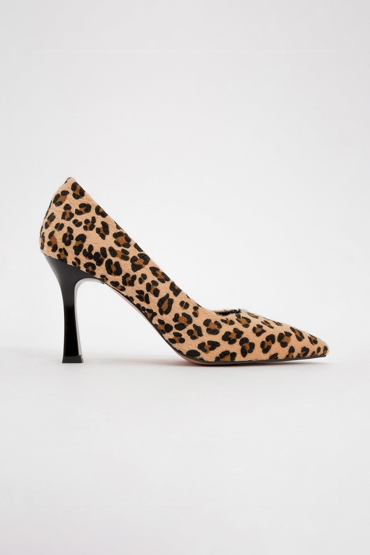 Forest Leopard Pointed Toe Pump – heel view showing leather, SimmiUnique
