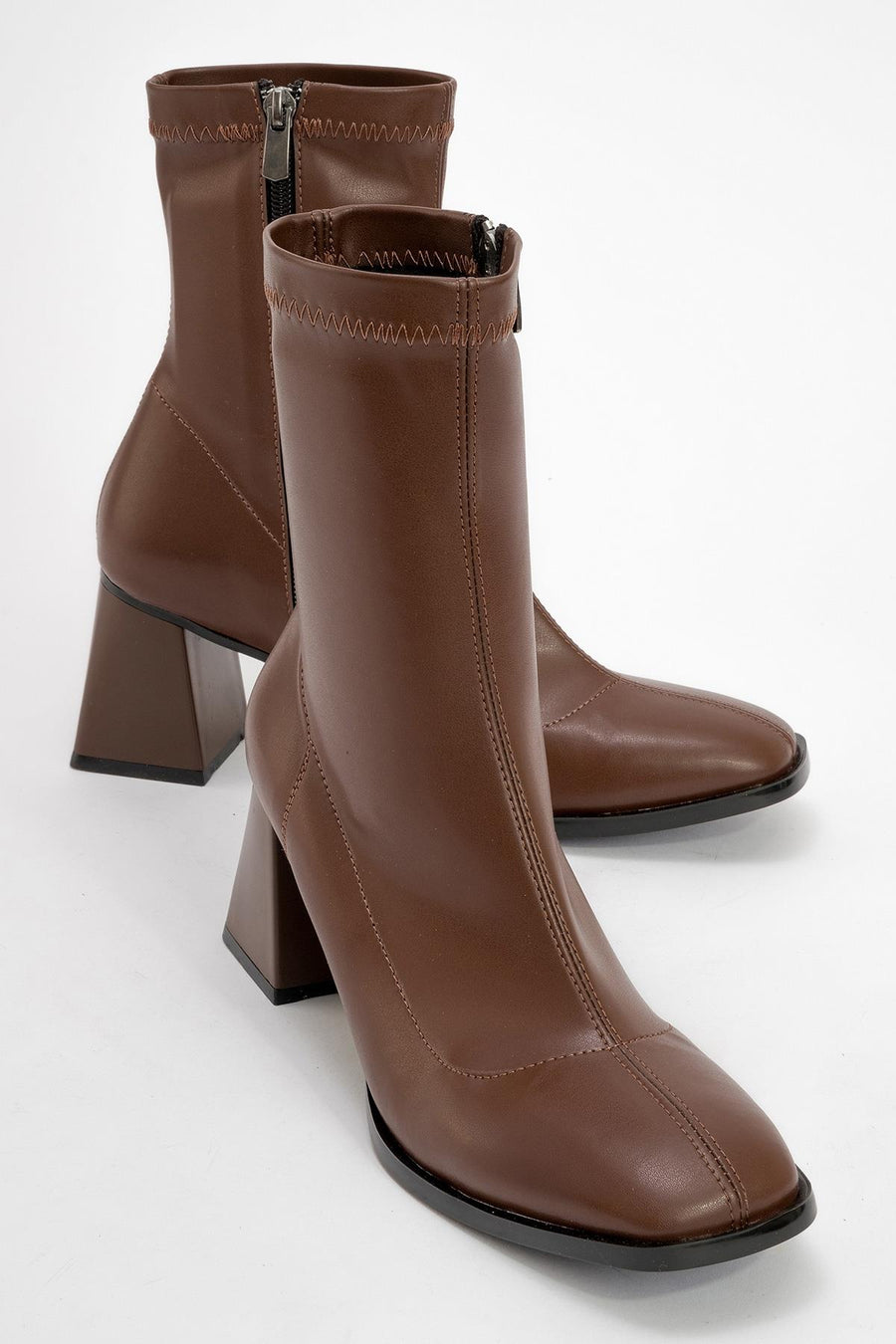 Plesa Brown Chunky Heel Boot