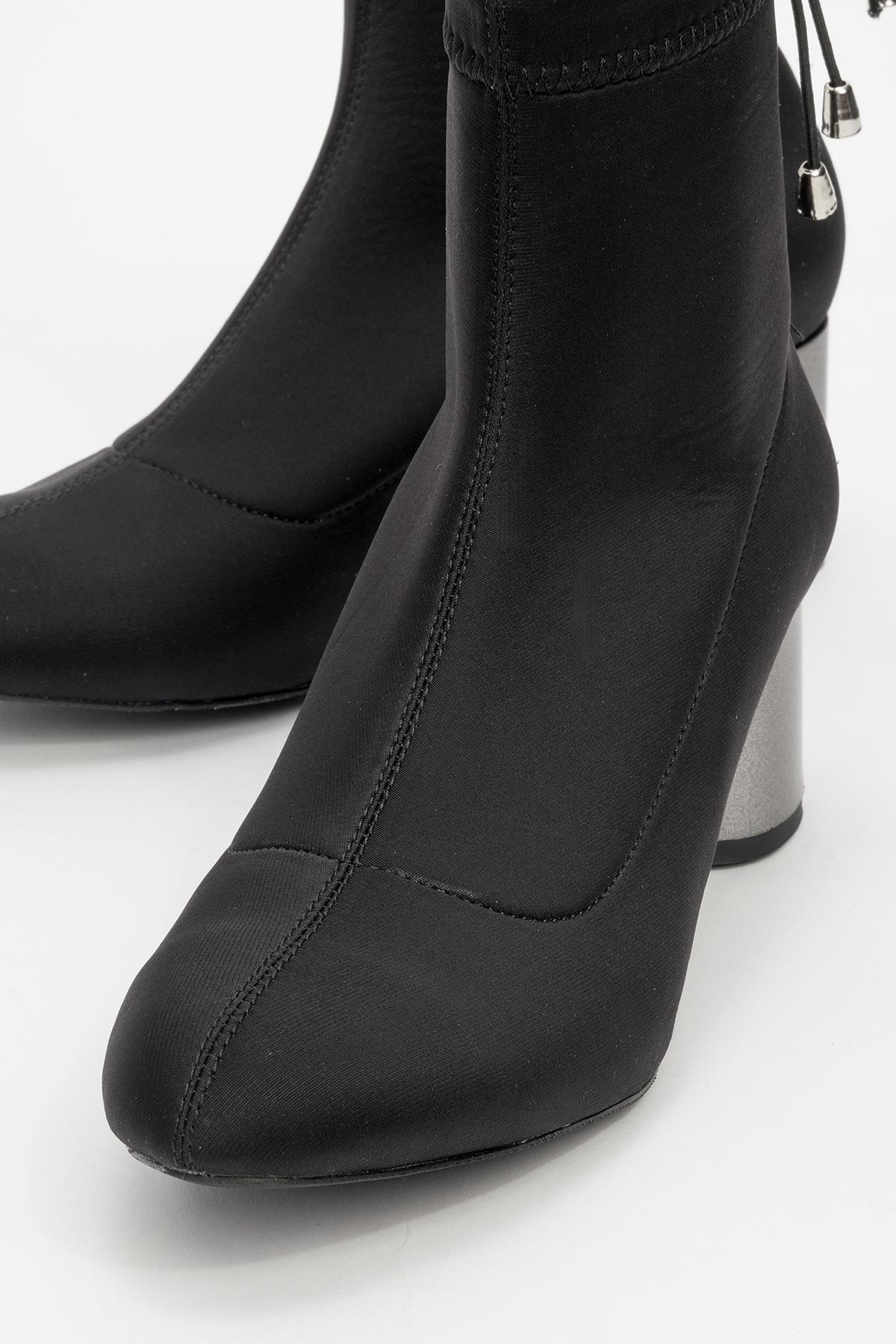 Landes - Black Block Heel Boot – detail view showing black, SimmiUnique