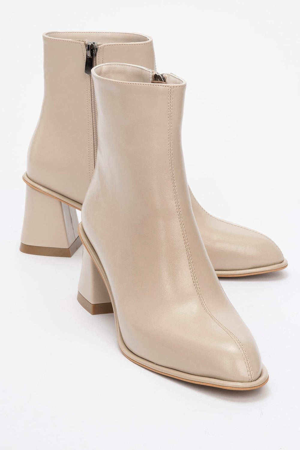 WOMEN BOOTS