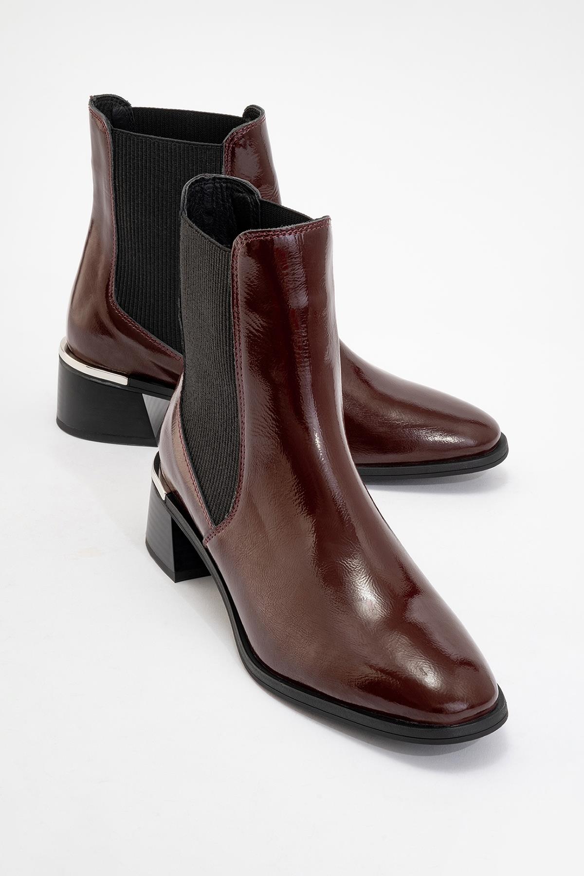 Neiva Burgundy Patent Leather Chelsea Boot – front three-quarter view showing leather, red, SimmiUnique