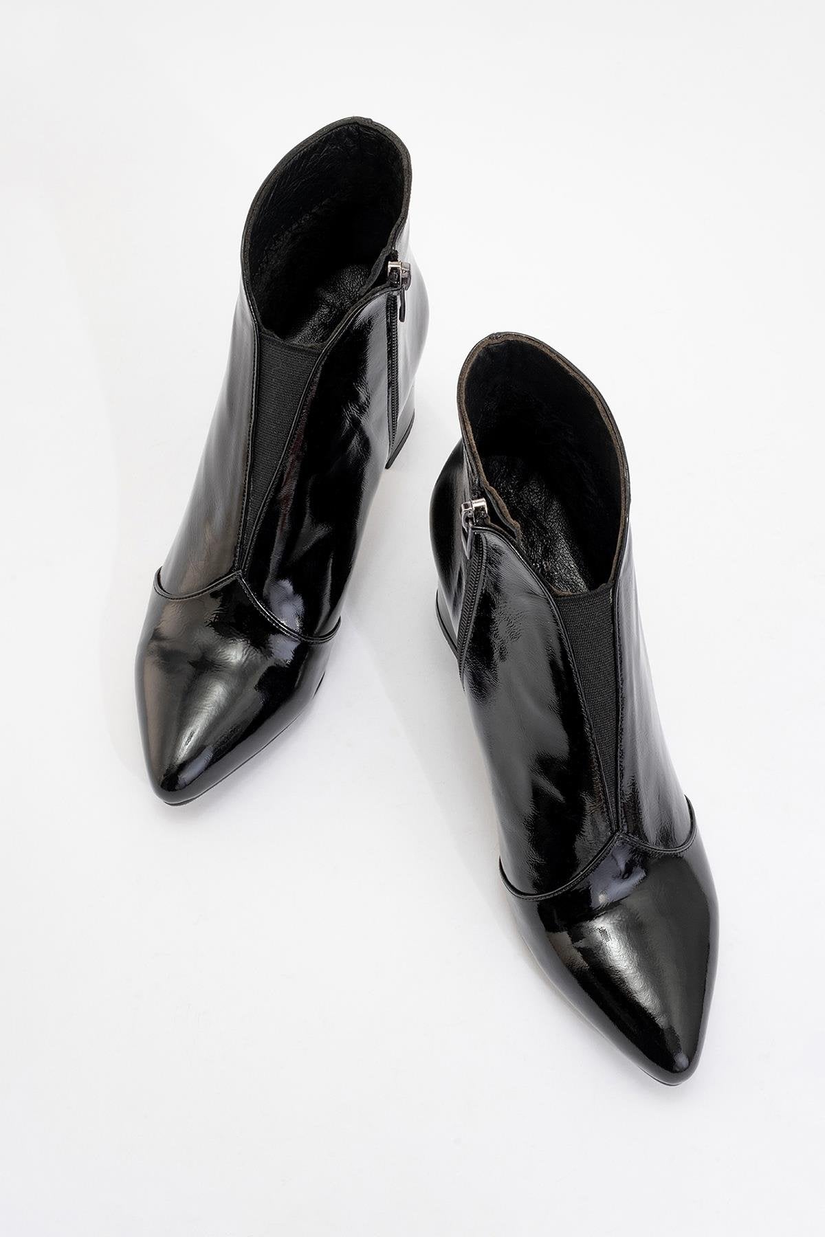 Finda Black Patent Leather Block‑Heel Boot – side view showing leather, black, SimmiUnique